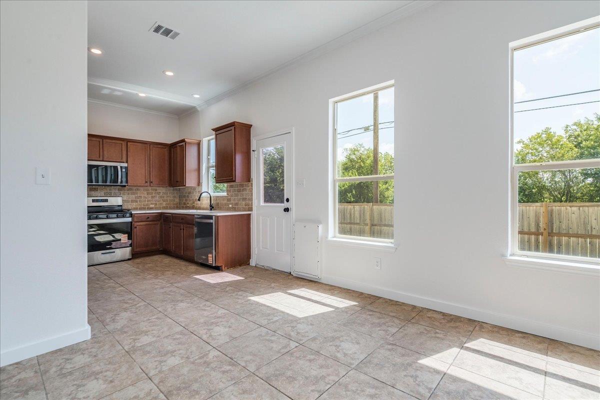 484  Travertine Trl, photo 10