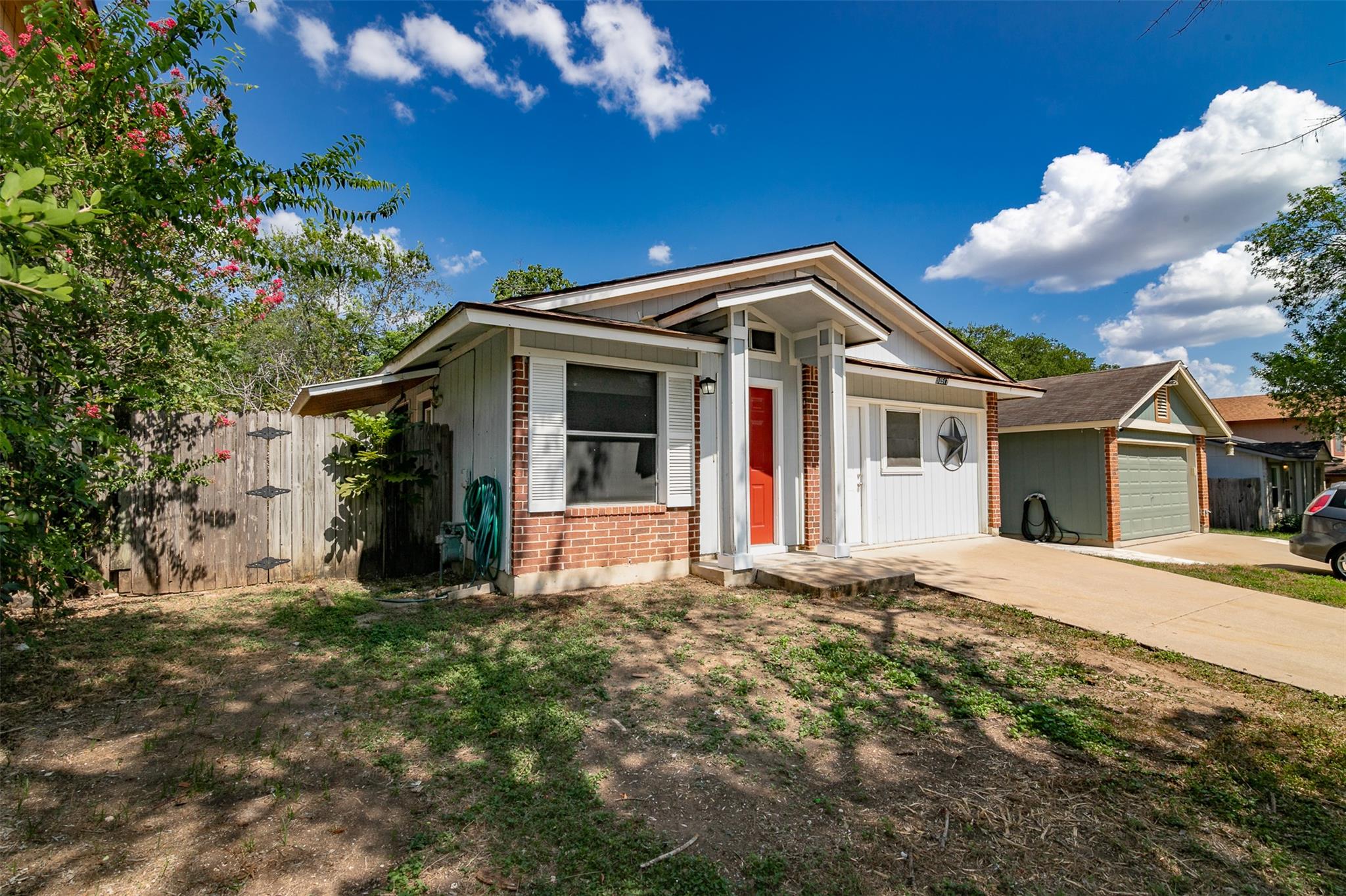 10517  ARCHDALE Dr, photo 2