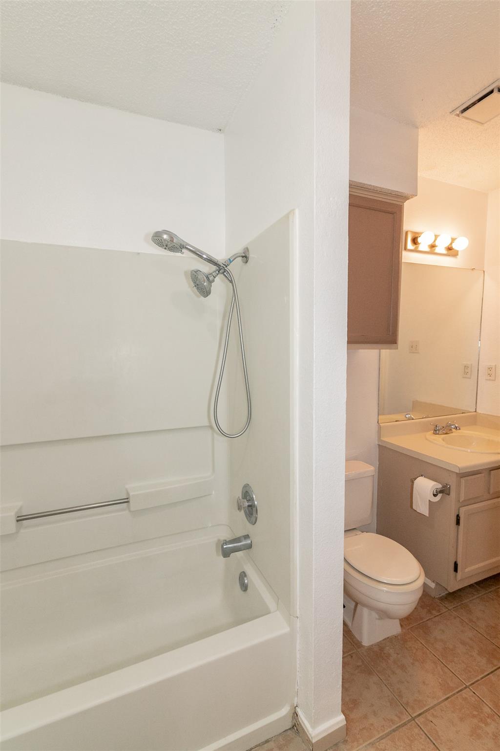 10517  ARCHDALE Dr, photo 7
