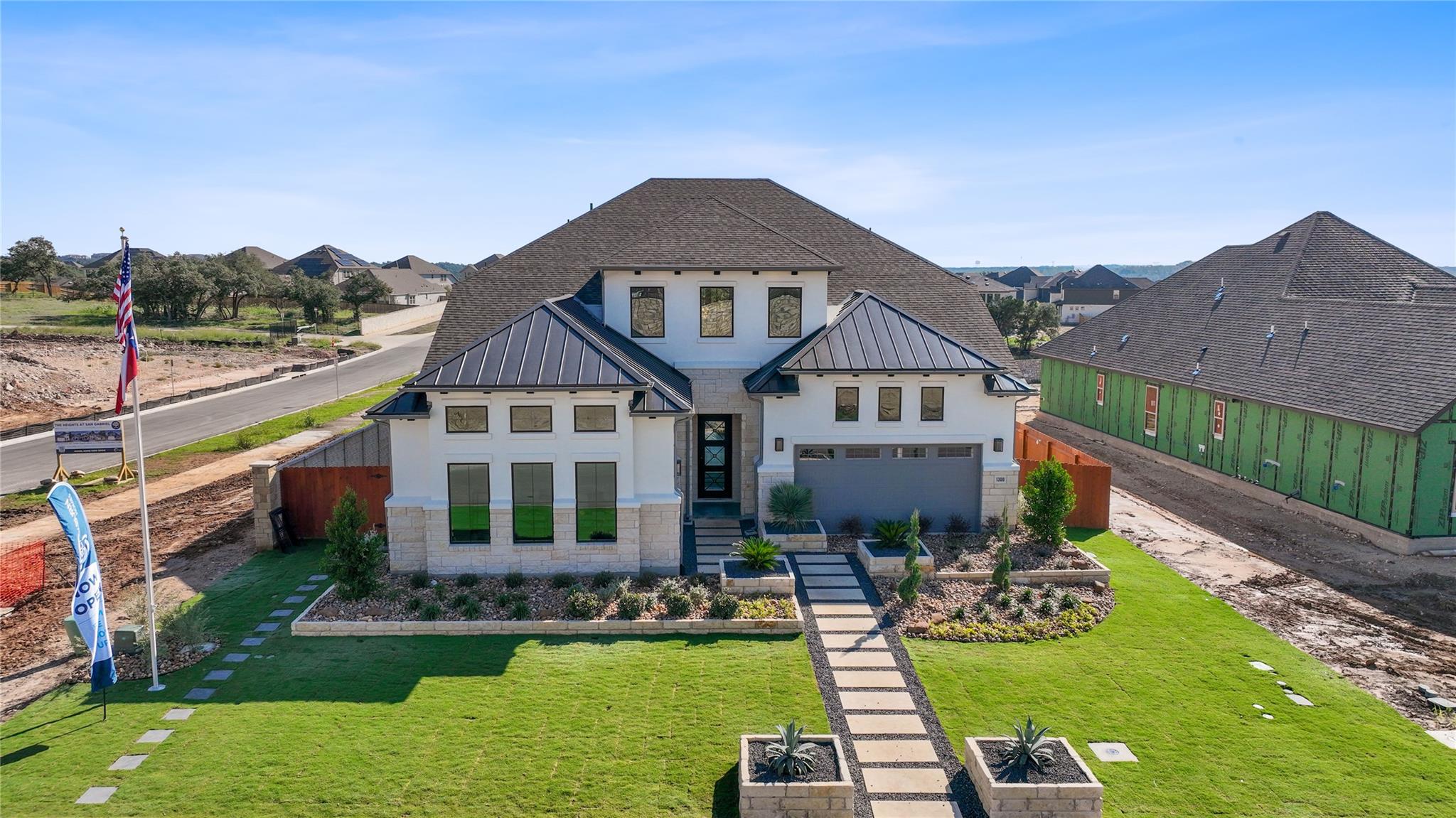 1300  Shelby Ln, photo 2