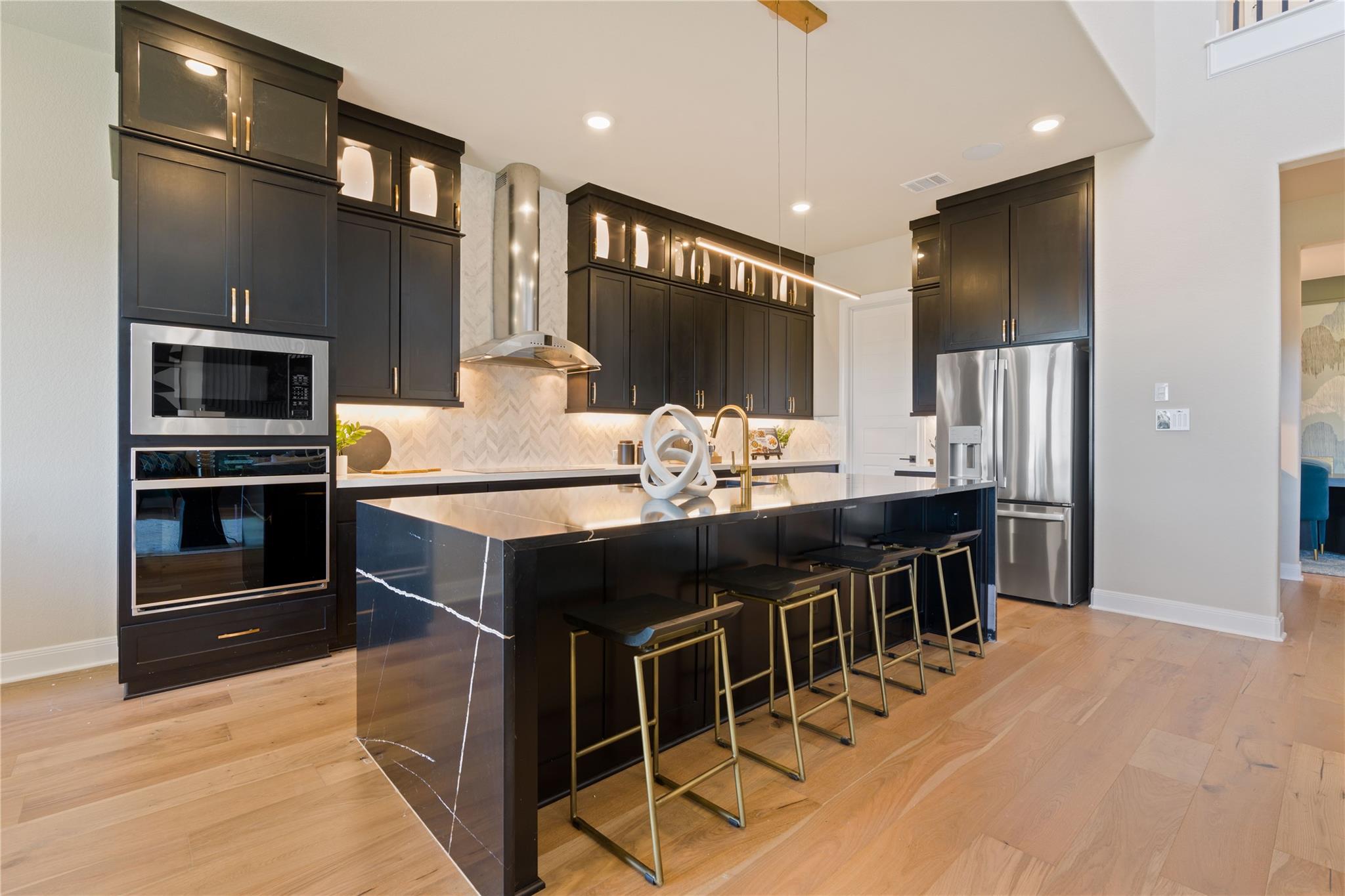 1300  Shelby Ln, photo 9