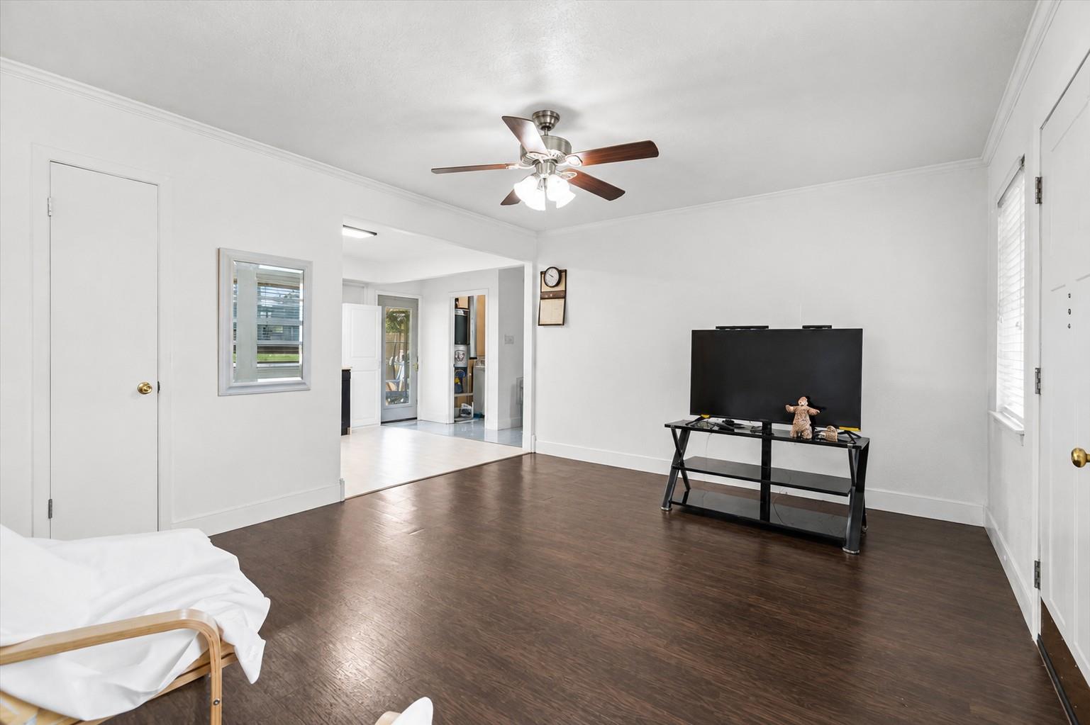 1115  Sycamore St, photo 5