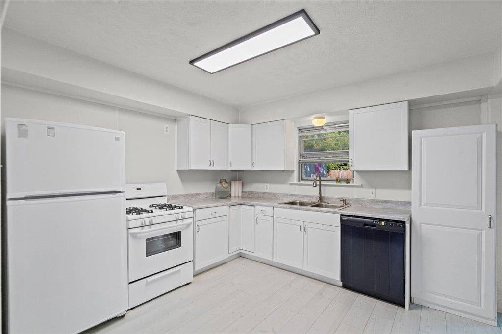 1115  Sycamore St, photo 7