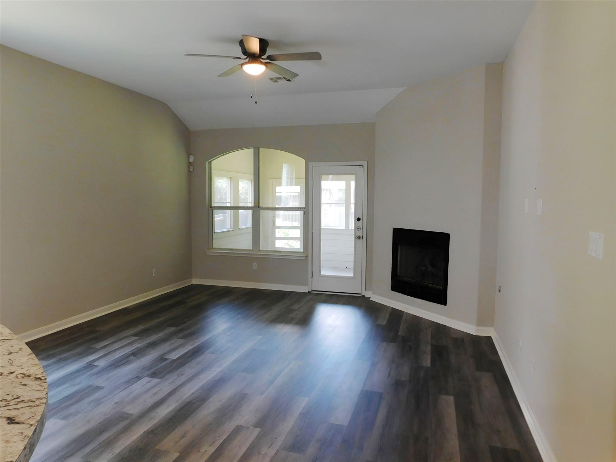 2670  RAVENWOOD Dr, photo 8