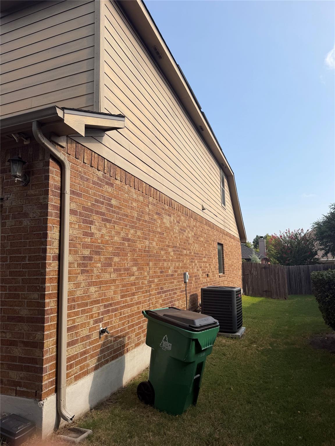 2328  Ambling Trl, photo 5
