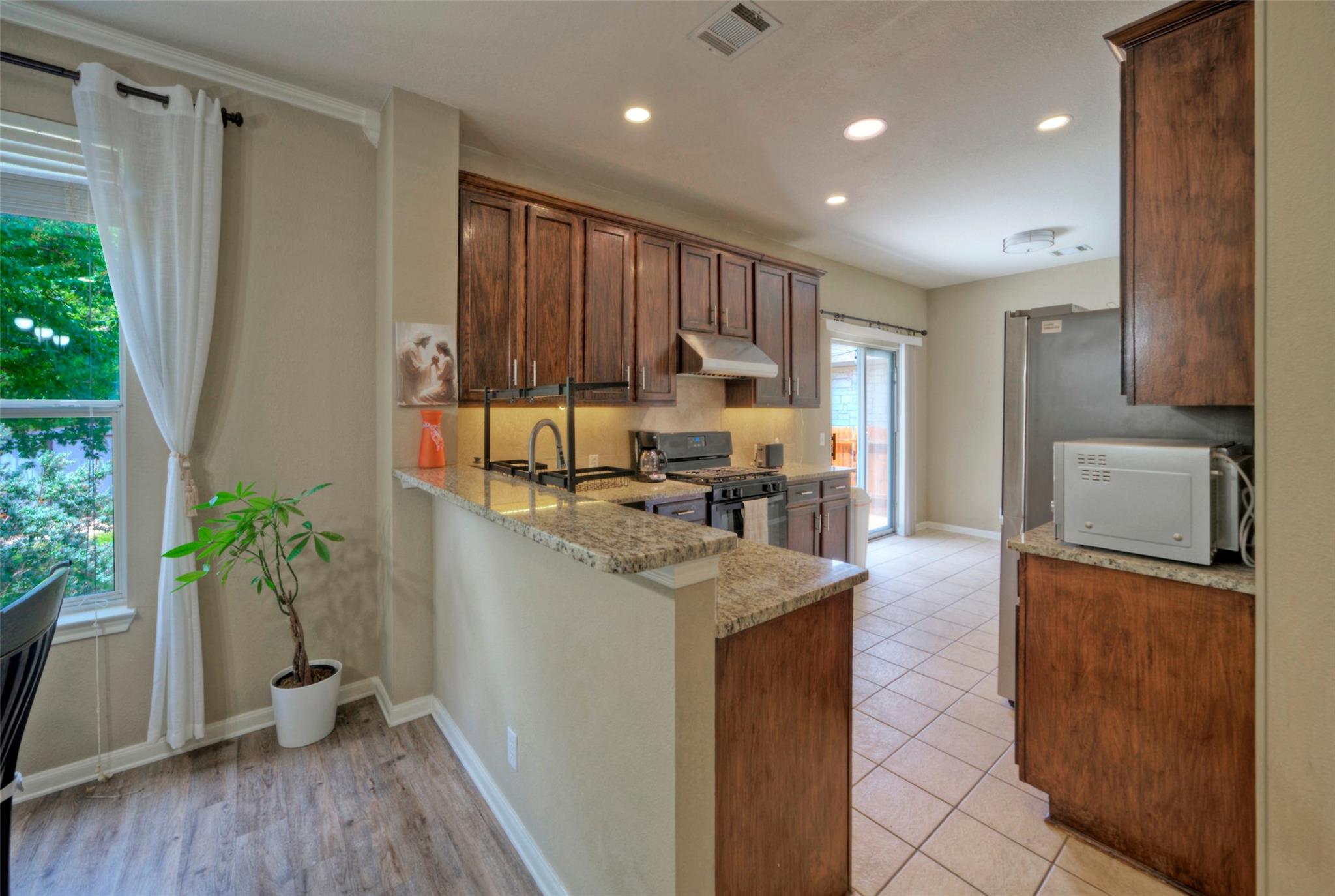 4040  Cargill Dr, photo 9