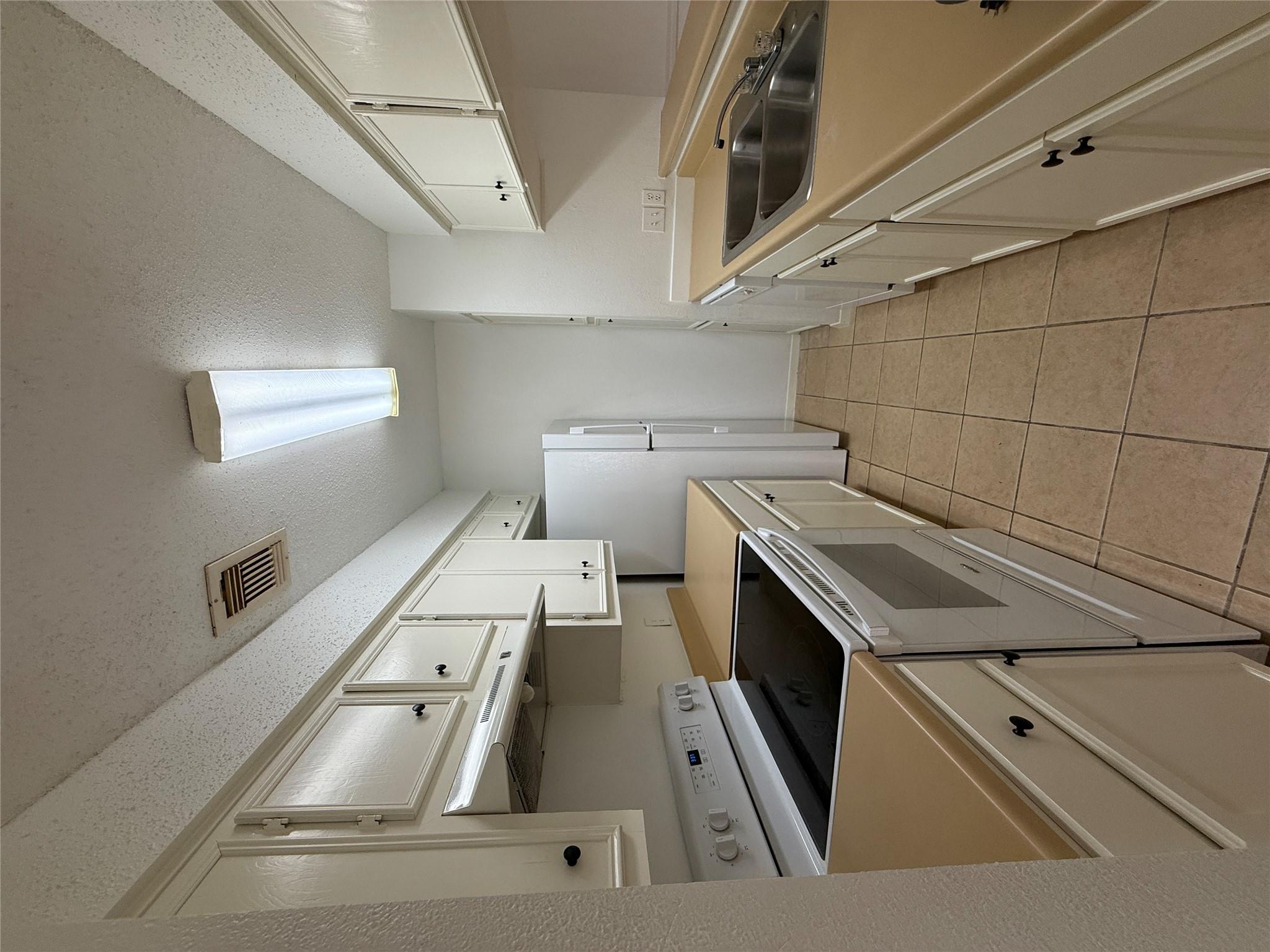 10616  Mellow Meadows Dr  #30-D, photo 7