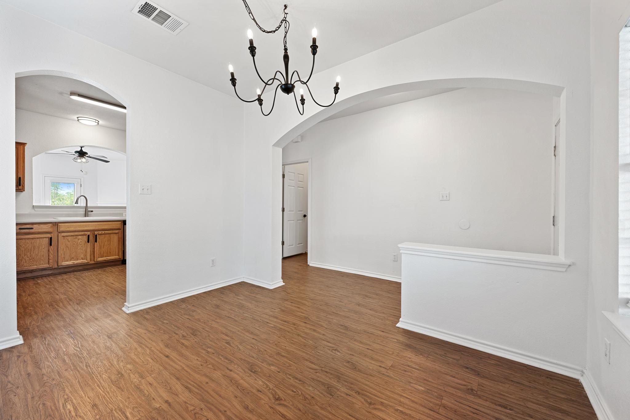 12103  Bastrop St, photo 6