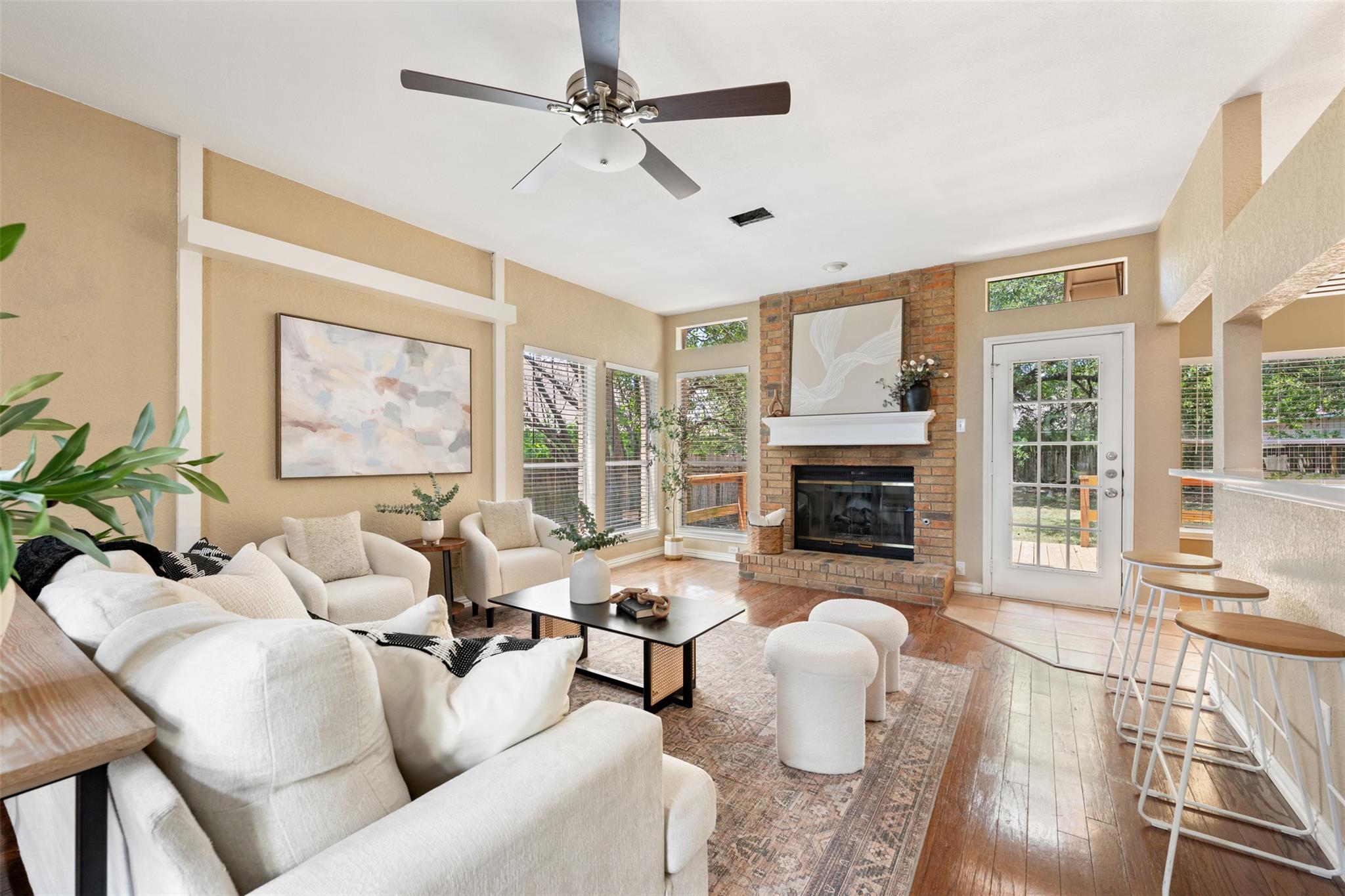 2148  Surrender Ave, photo 8