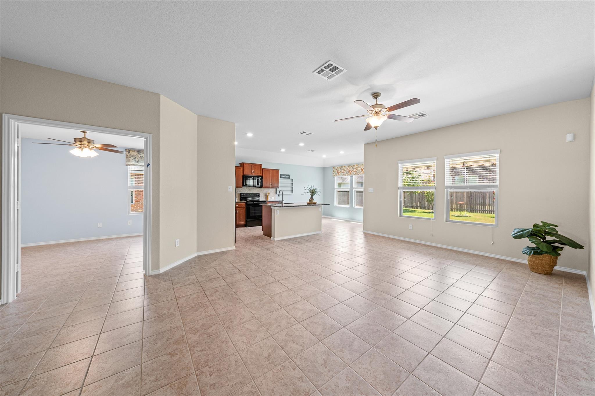 912  Wolcott Dr, photo 7