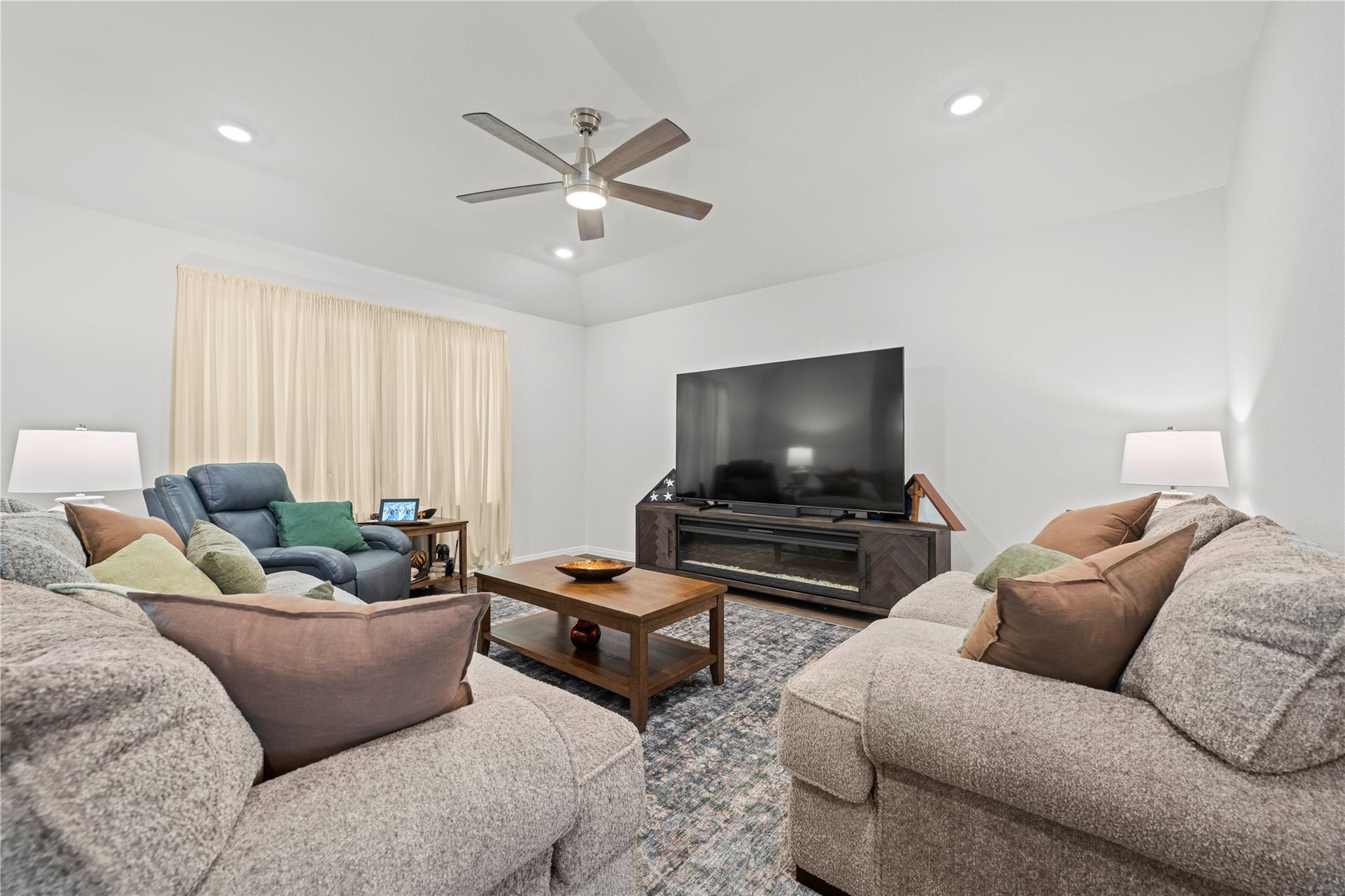 14005  Carper Dr, photo 6