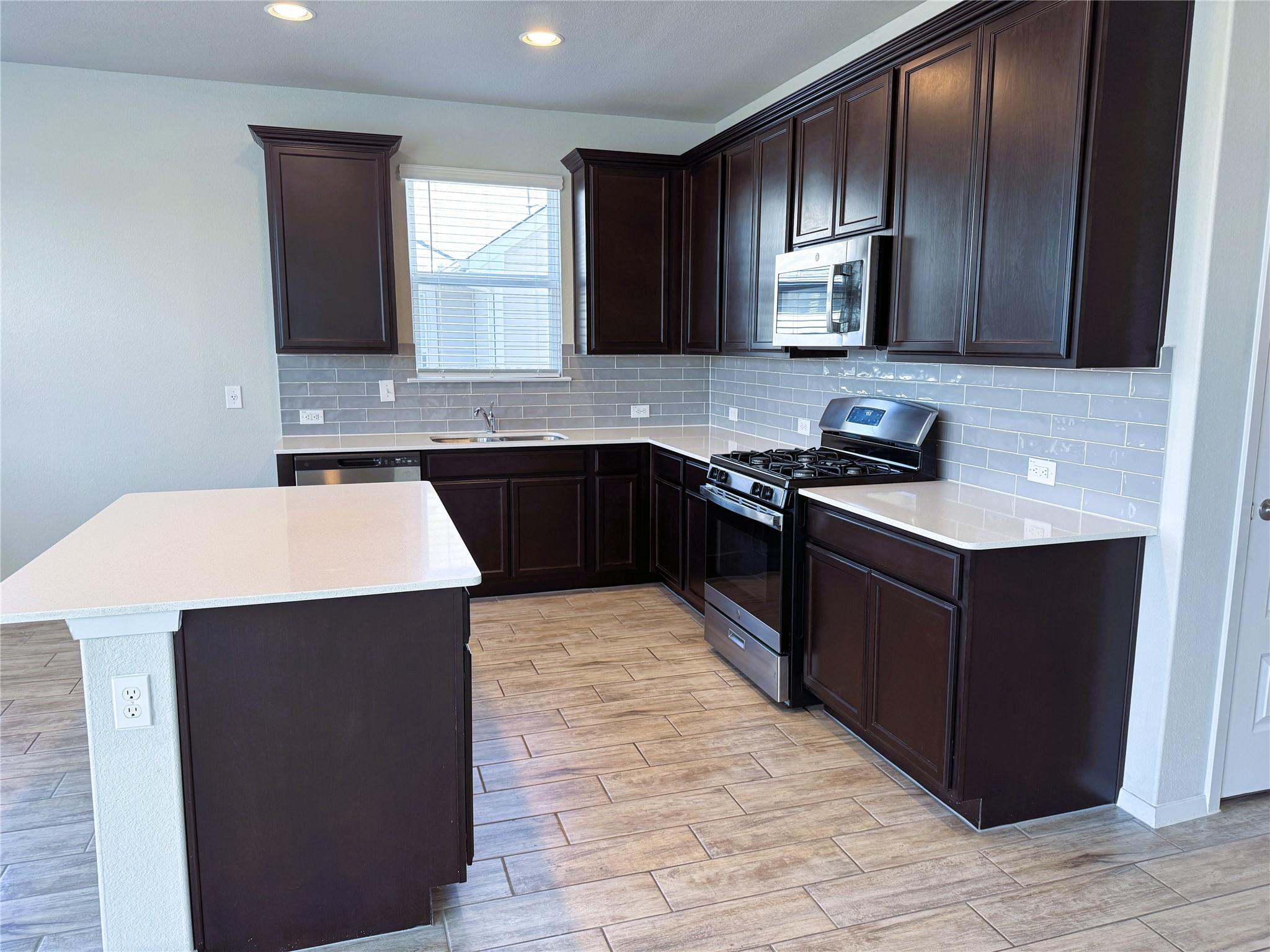 106  Crooked Trail Trl, photo 11