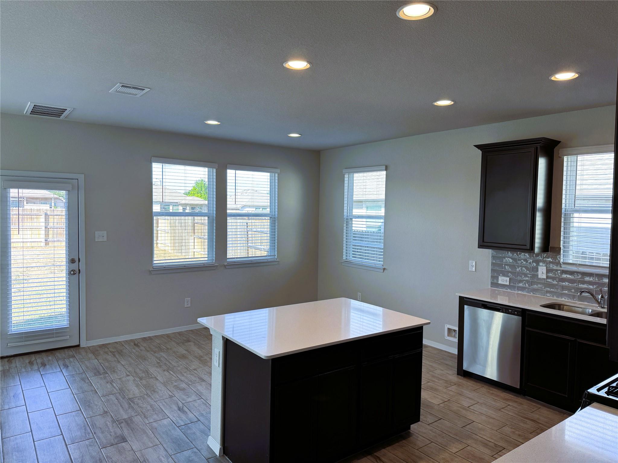 106  Crooked Trail Trl, photo 9