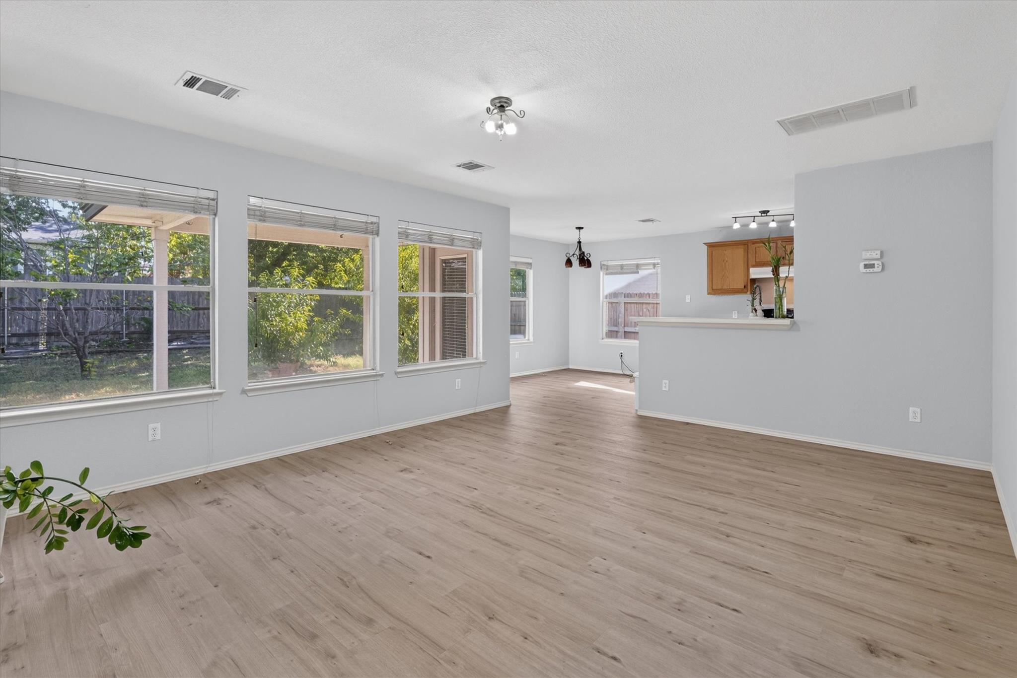1516  Sleepytime Trl, photo 6