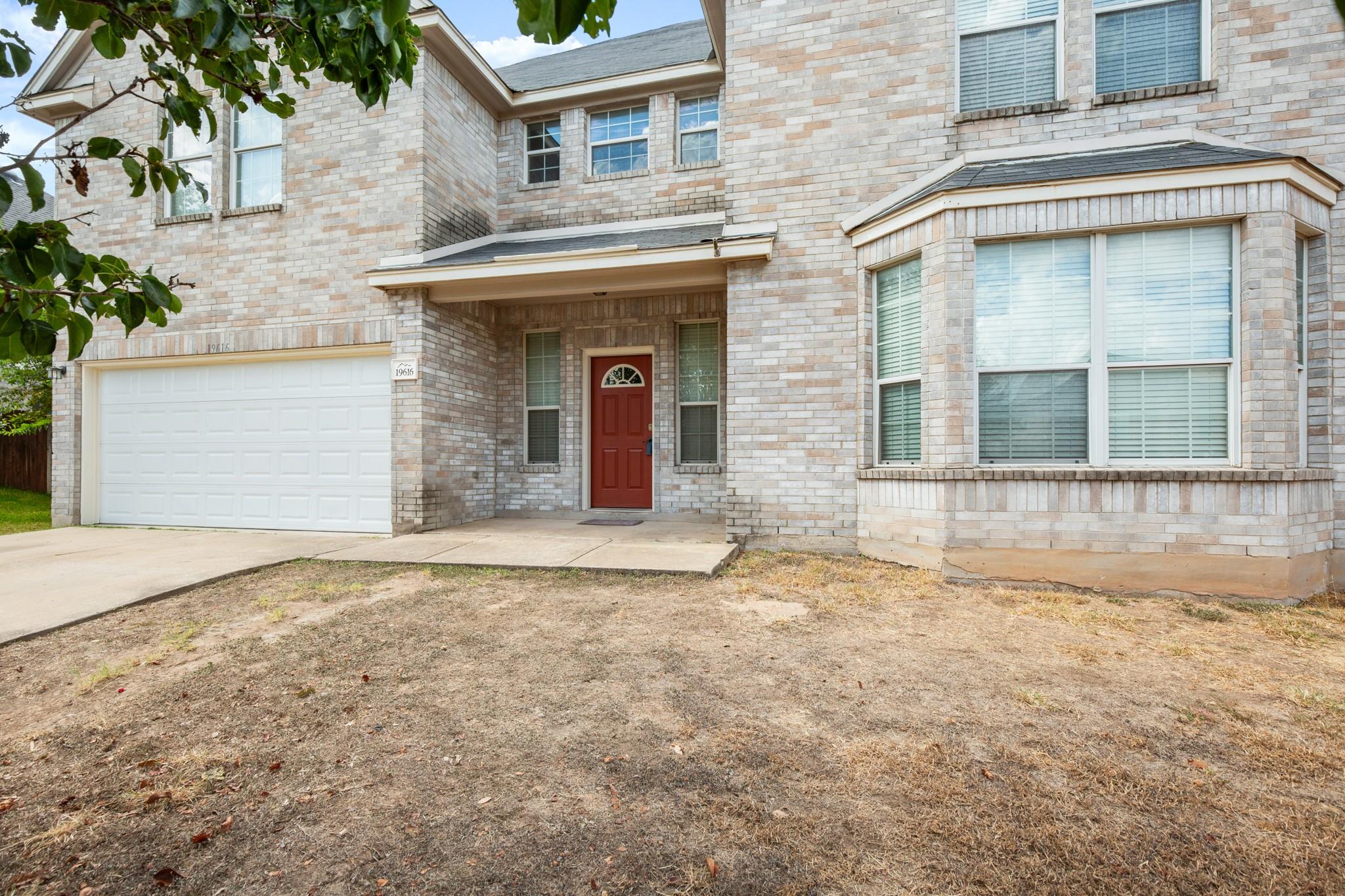 19616  San Chisolm Dr, photo 3
