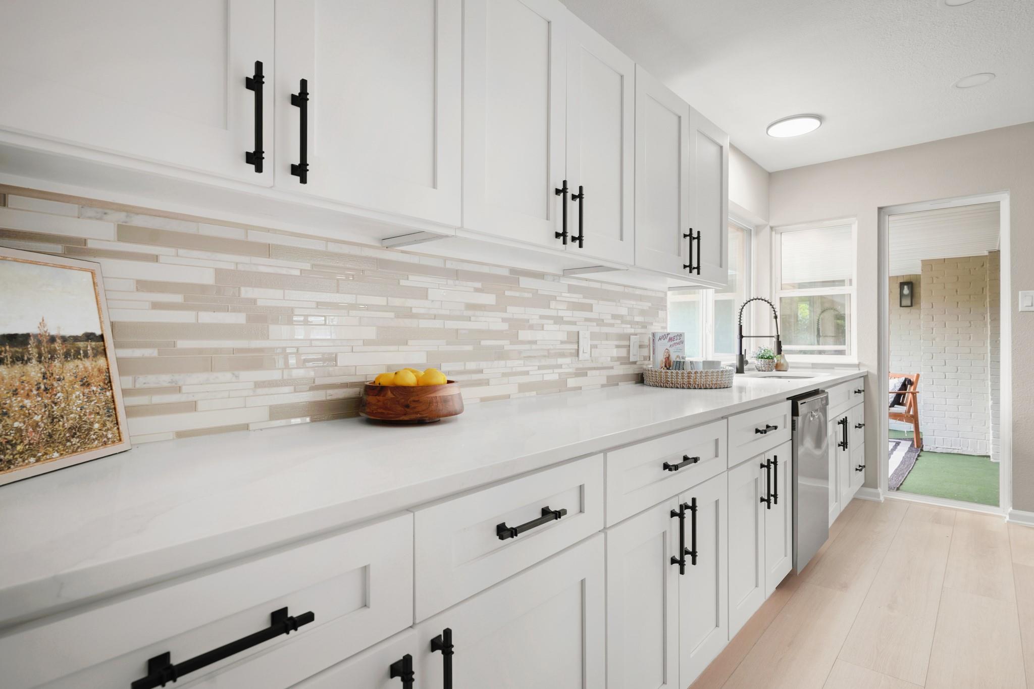 1102  Inland Grn, photo 12