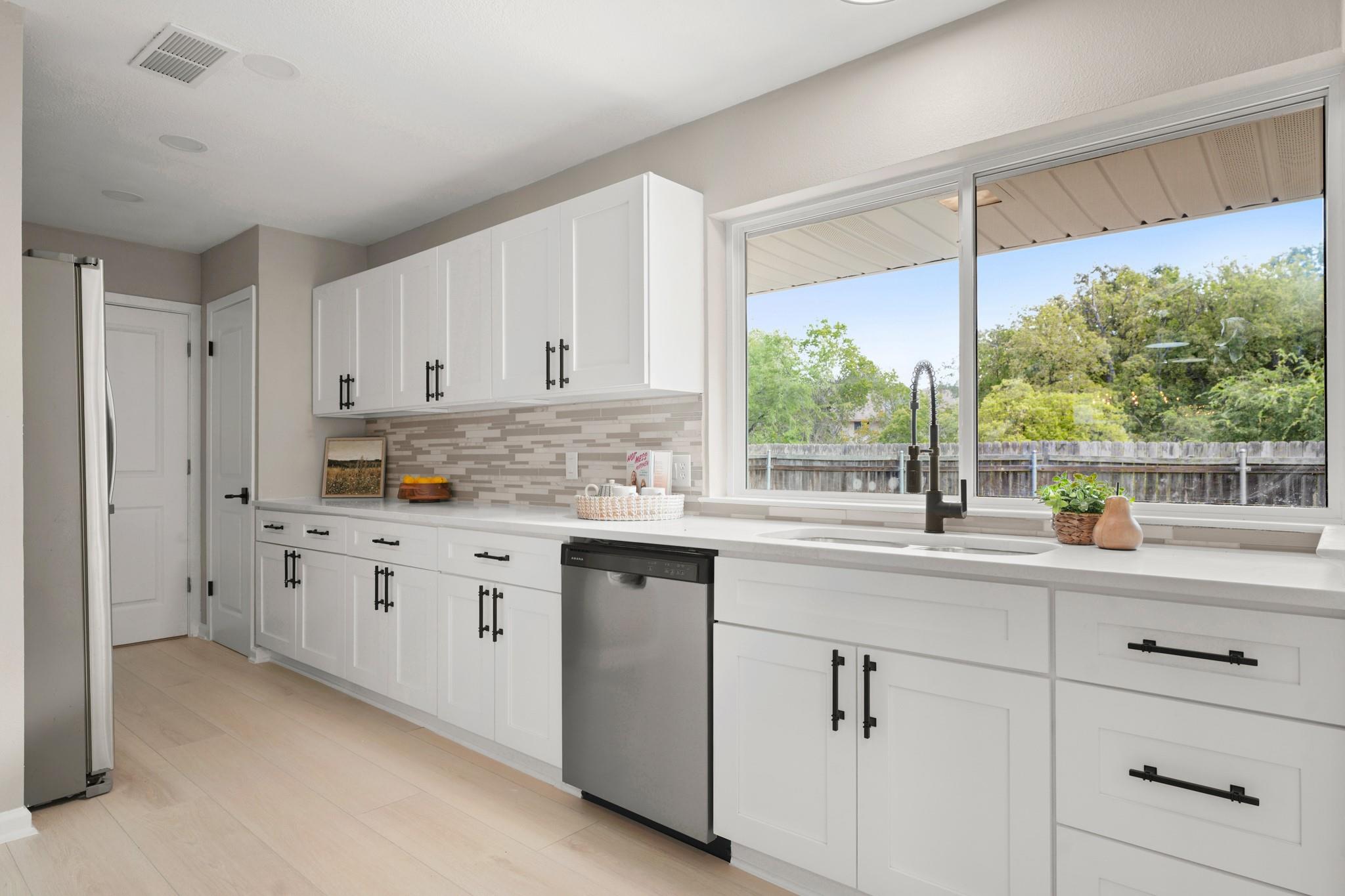 1102  Inland Grn, photo 10