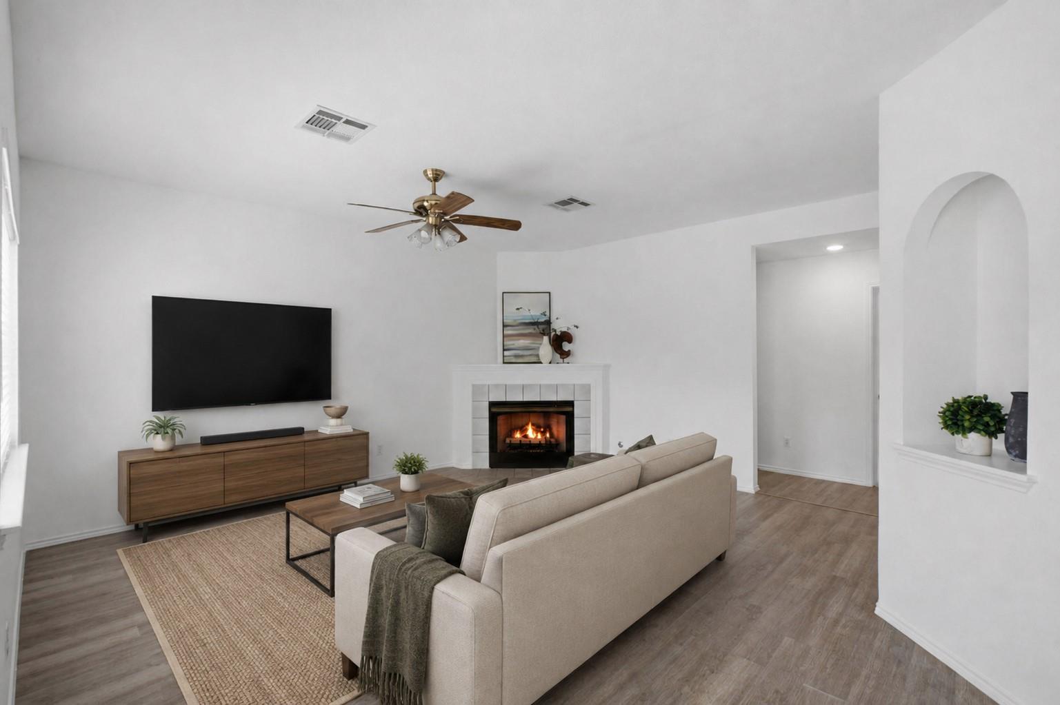 17400  Bottle Springs Ln, photo 2