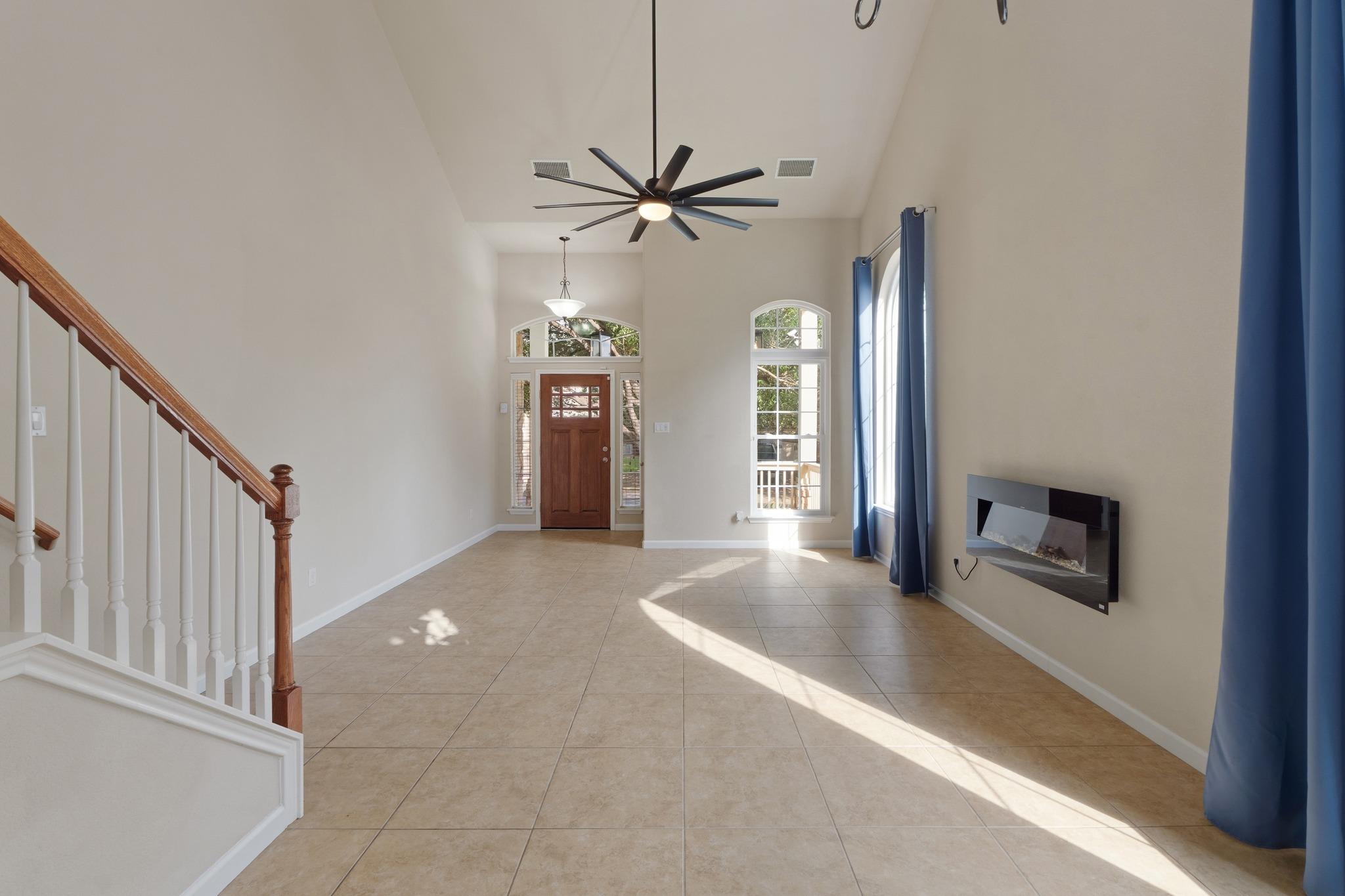 1625  Rockland Dr, photo 8