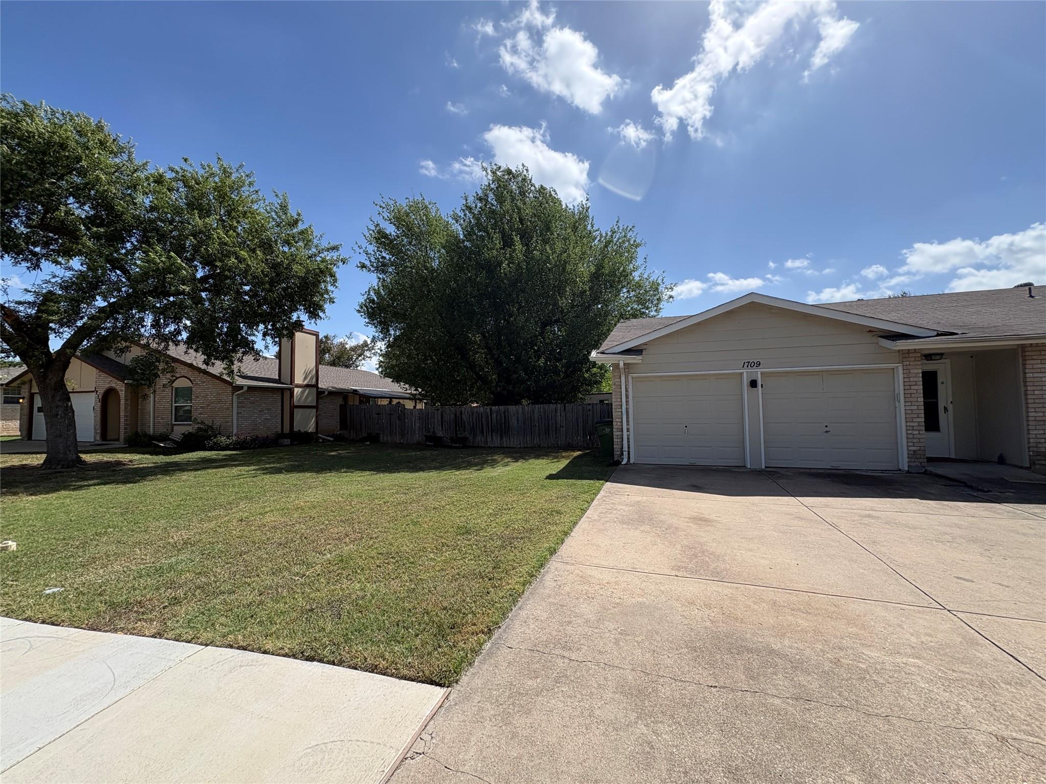 1709 W Mesa Park Dr, photo 4