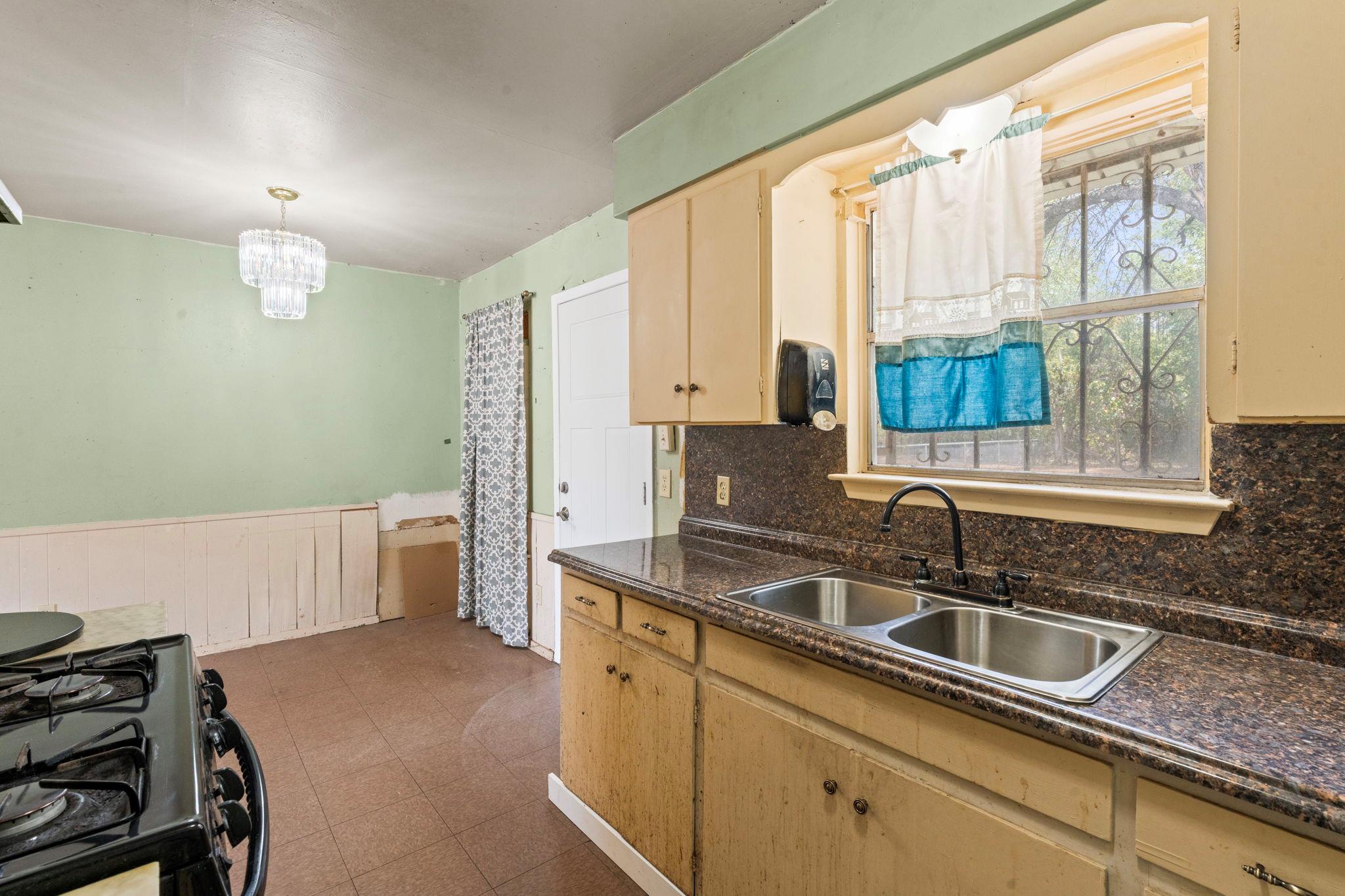 1021  Gardner Rd, photo 7