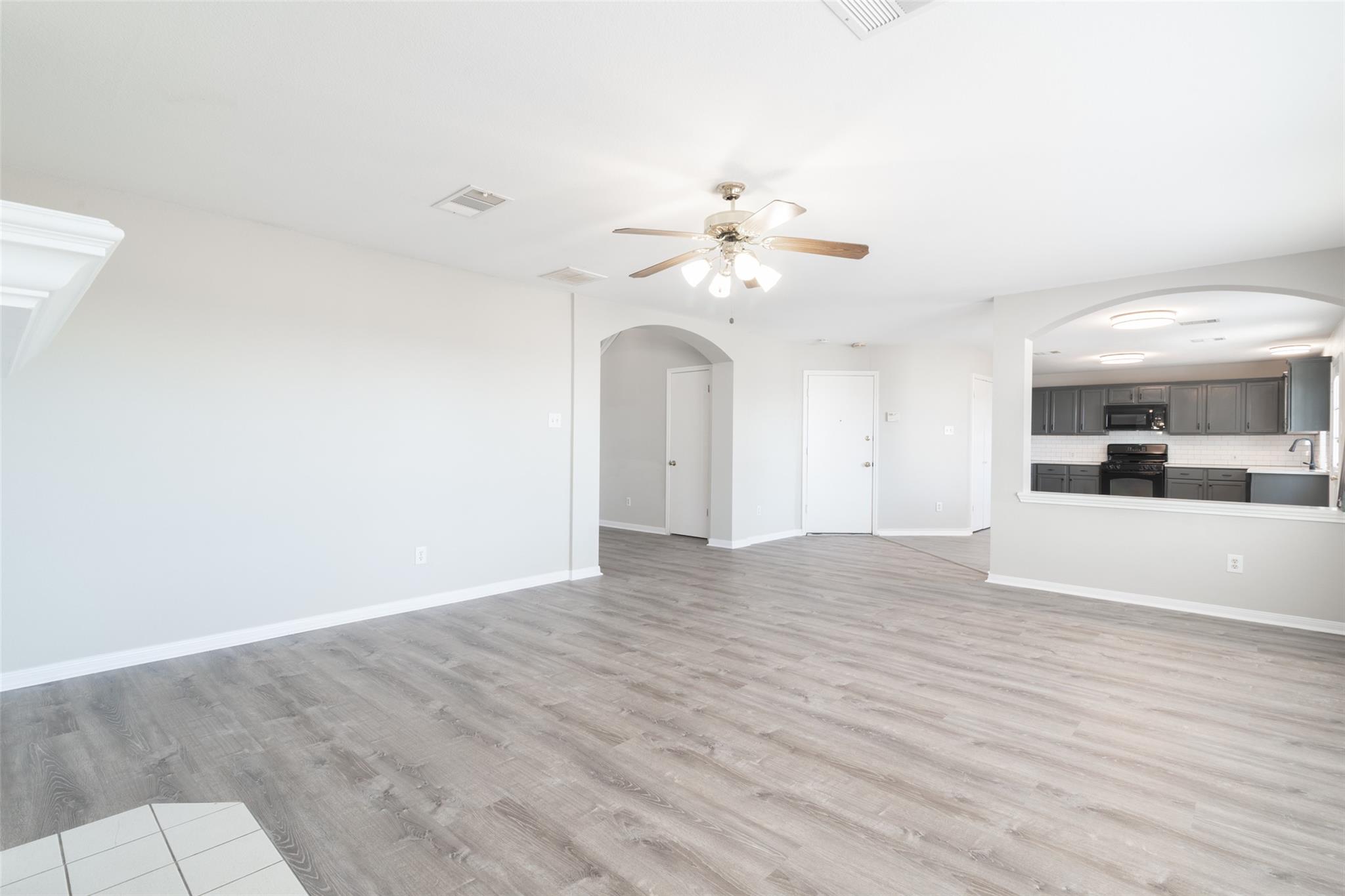 1601  Lantana Dr, photo 12