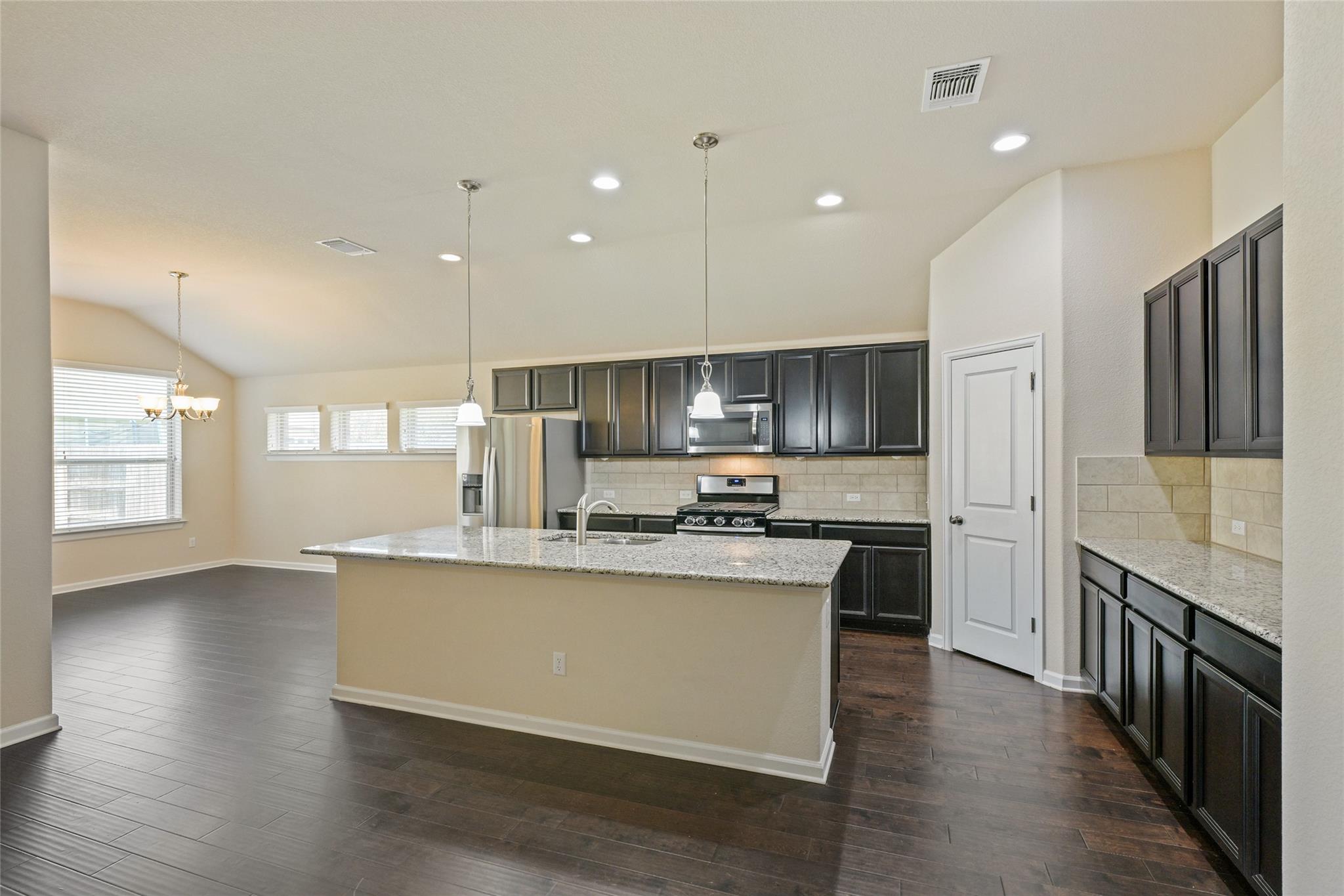 104  Swift Water Loop, photo 9