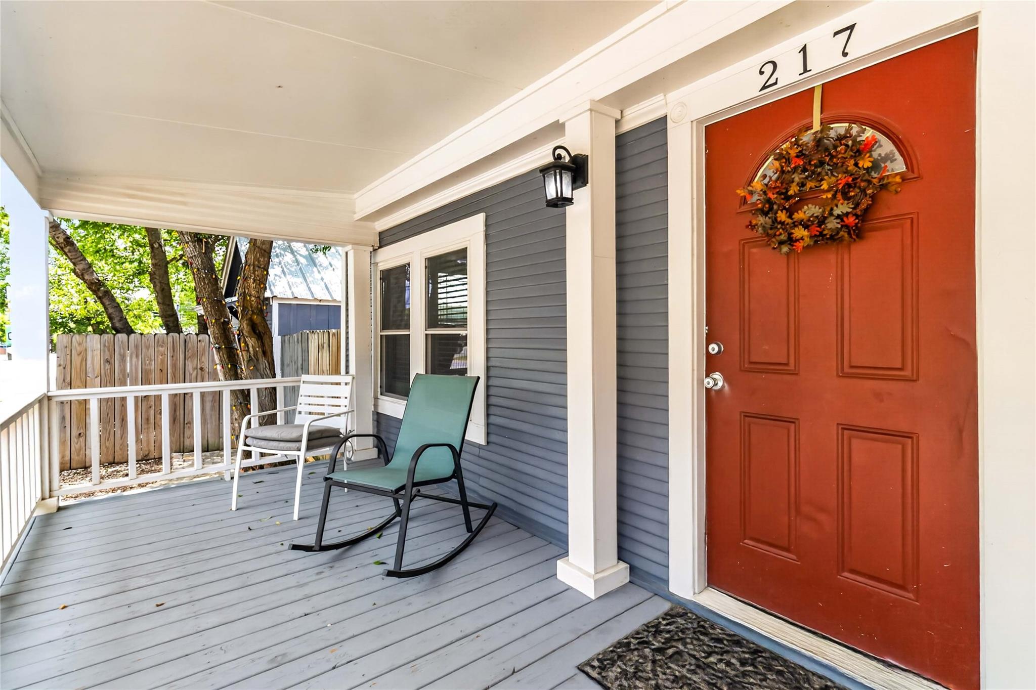 217 N Bishop St, photo 5
