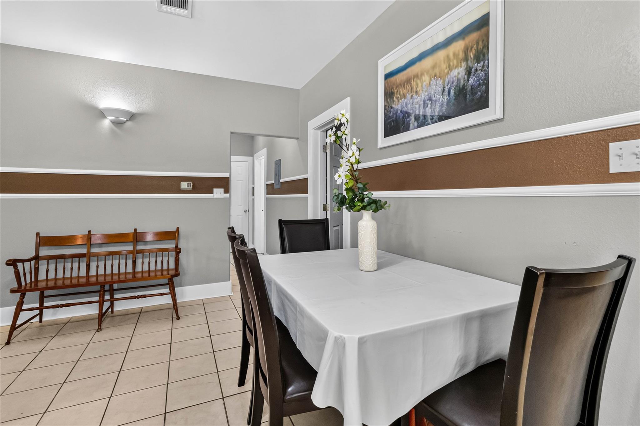 217 N Bishop St, photo 7