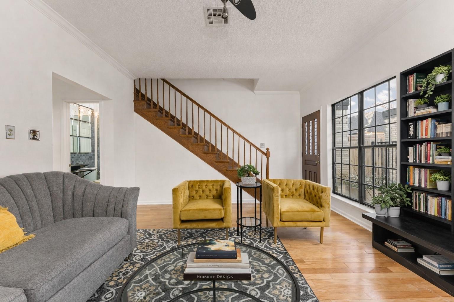 1307  Kinney Ave  #124, photo 2