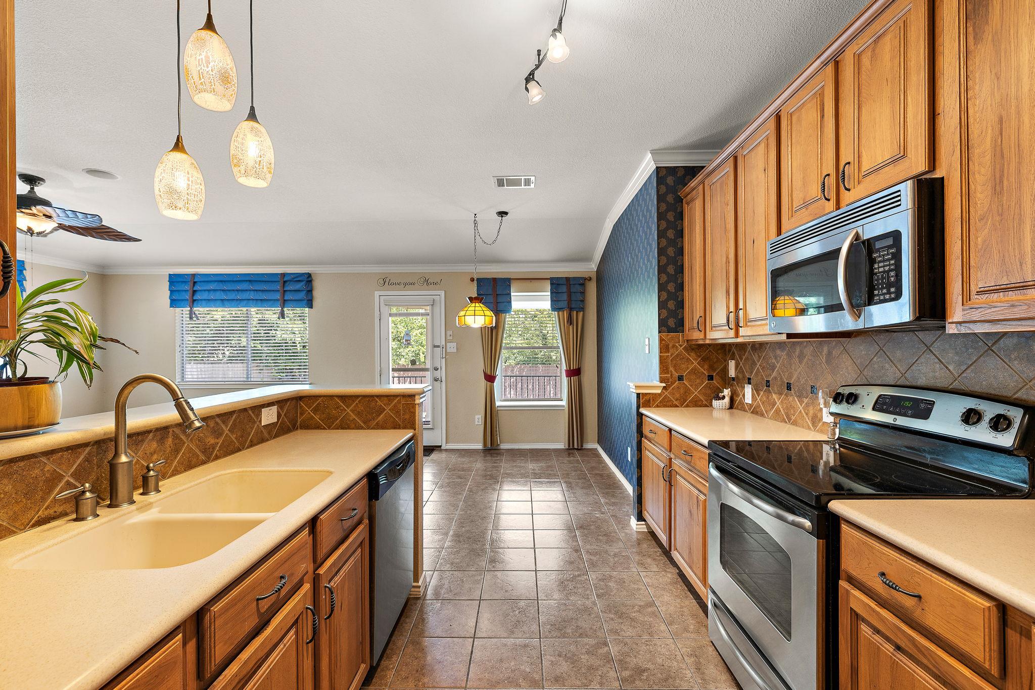 1105  SOUTH BROOK Dr, photo 5