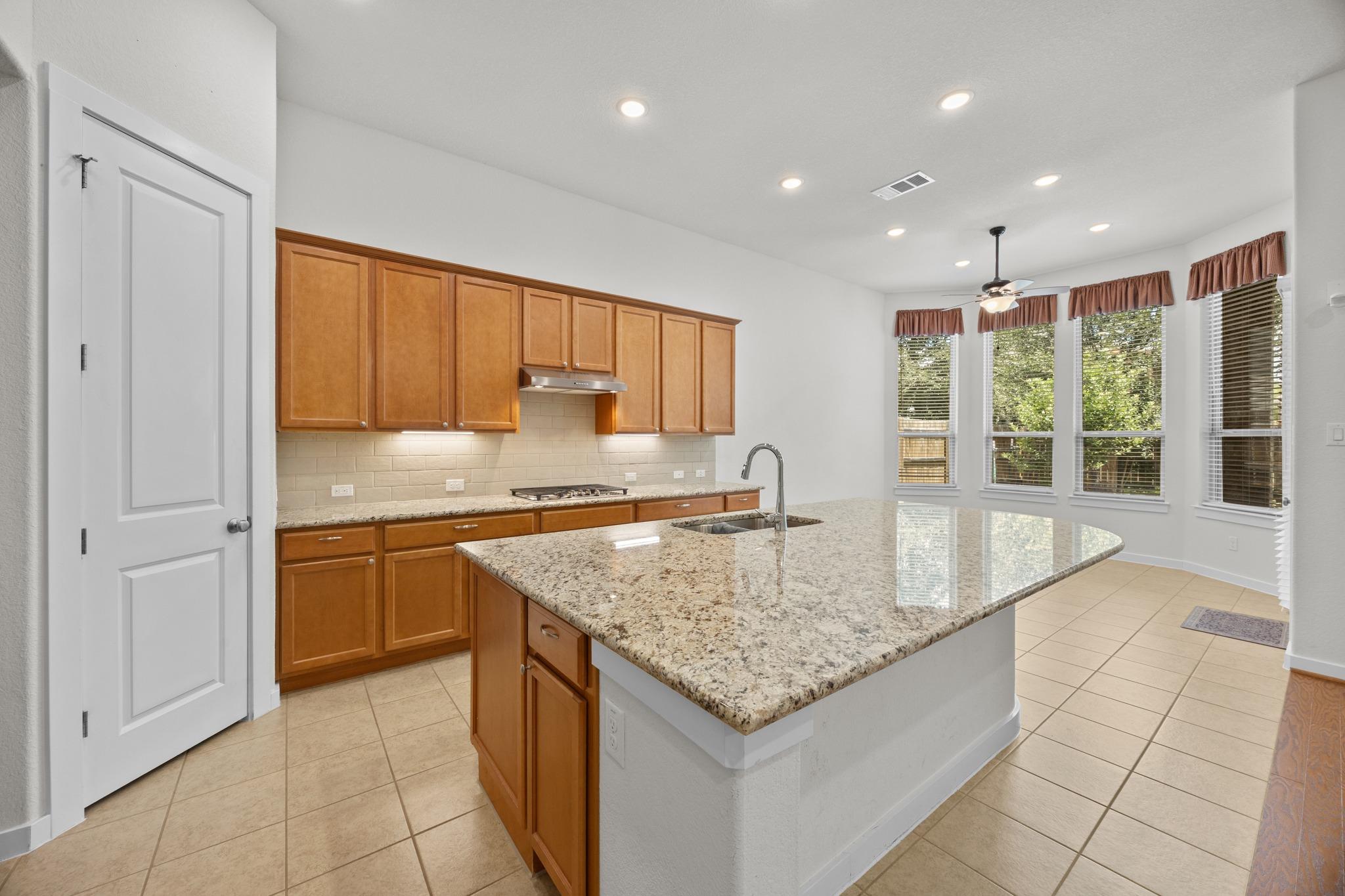 712  Whitetail Dr, photo 11