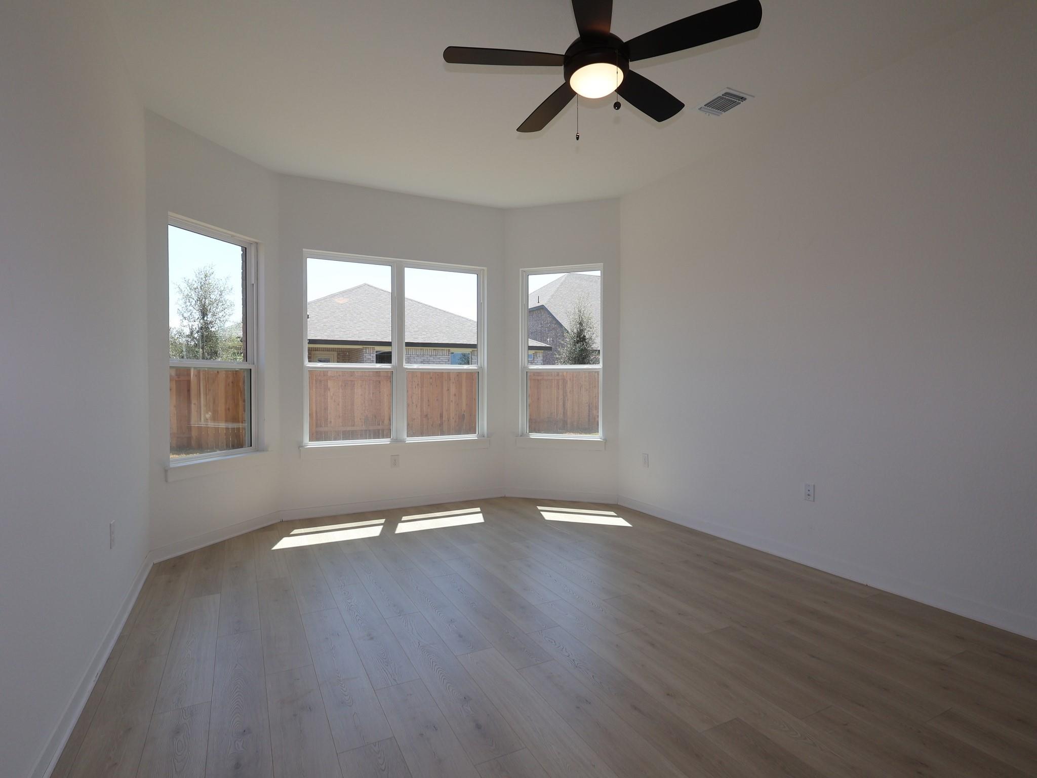 124  Leland Ave, photo 10