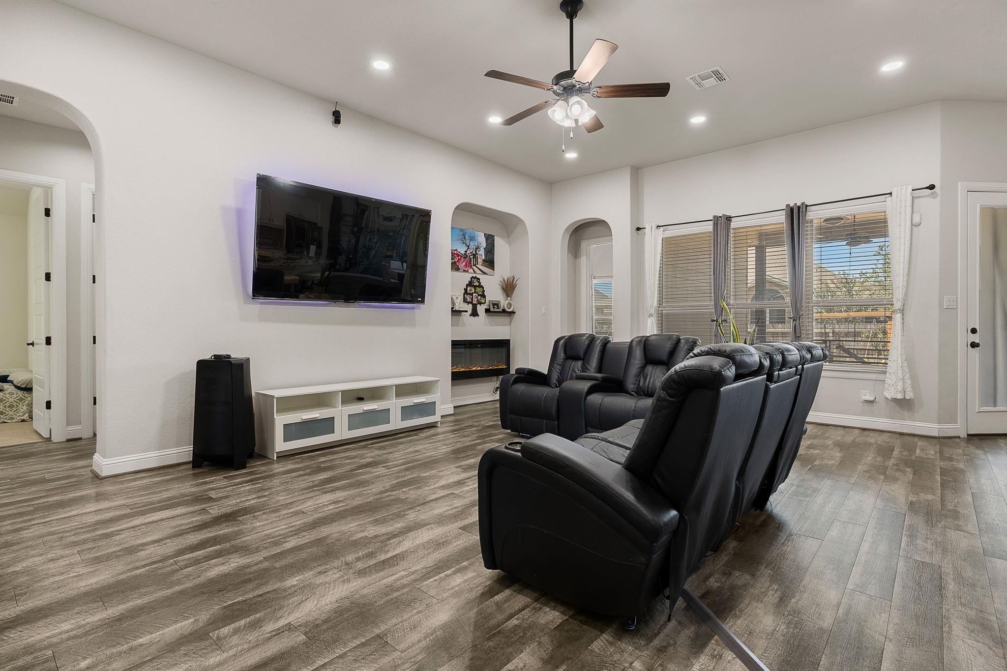 3517  Tree Swallow Way, photo 6