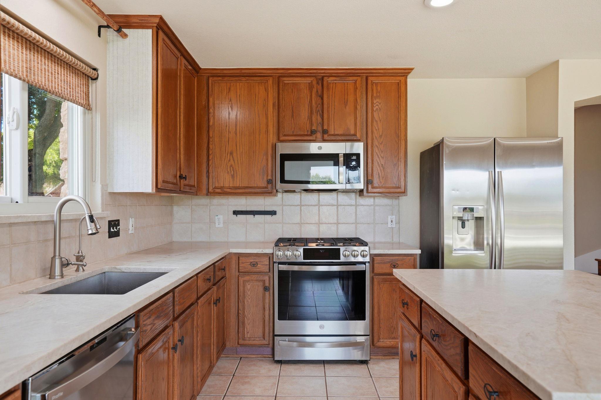 2801  Butler National Dr, photo 9