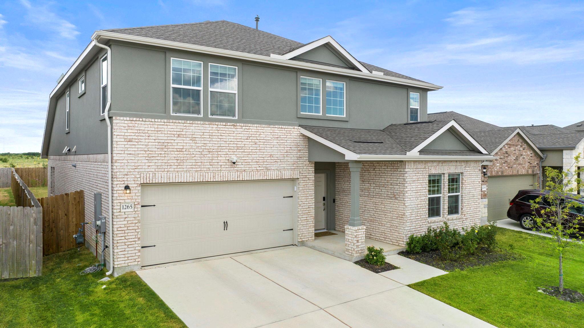 1265  Aquilla Dr, photo 3