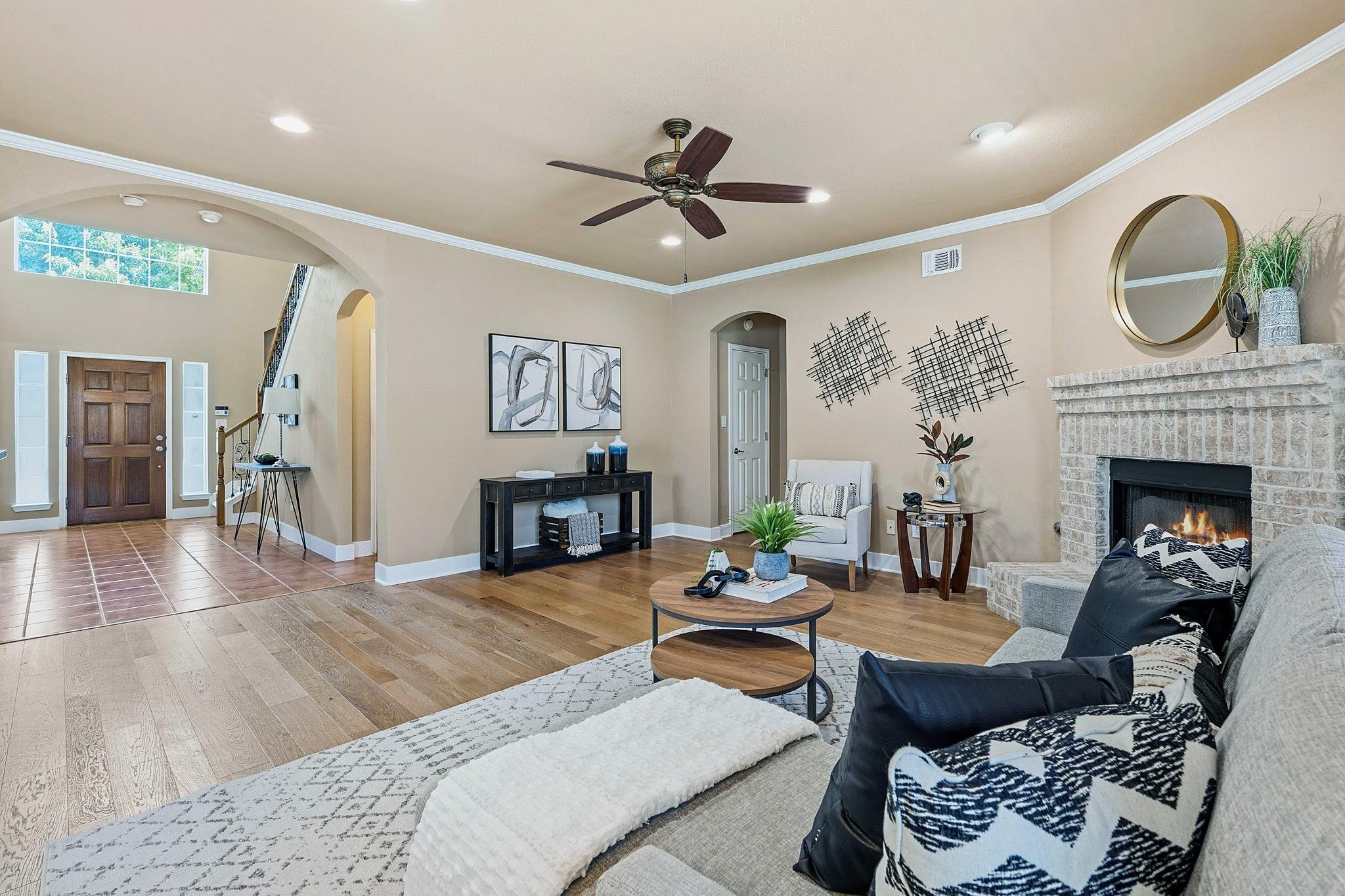 9716  Pasatiempo Dr, photo 4