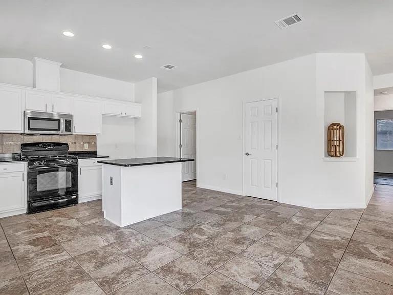 16601  Jadestone Dr, photo 5
