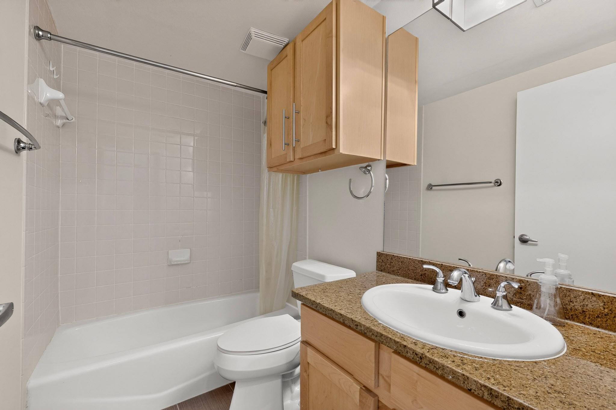 2931 E 12th St  #206, photo 10