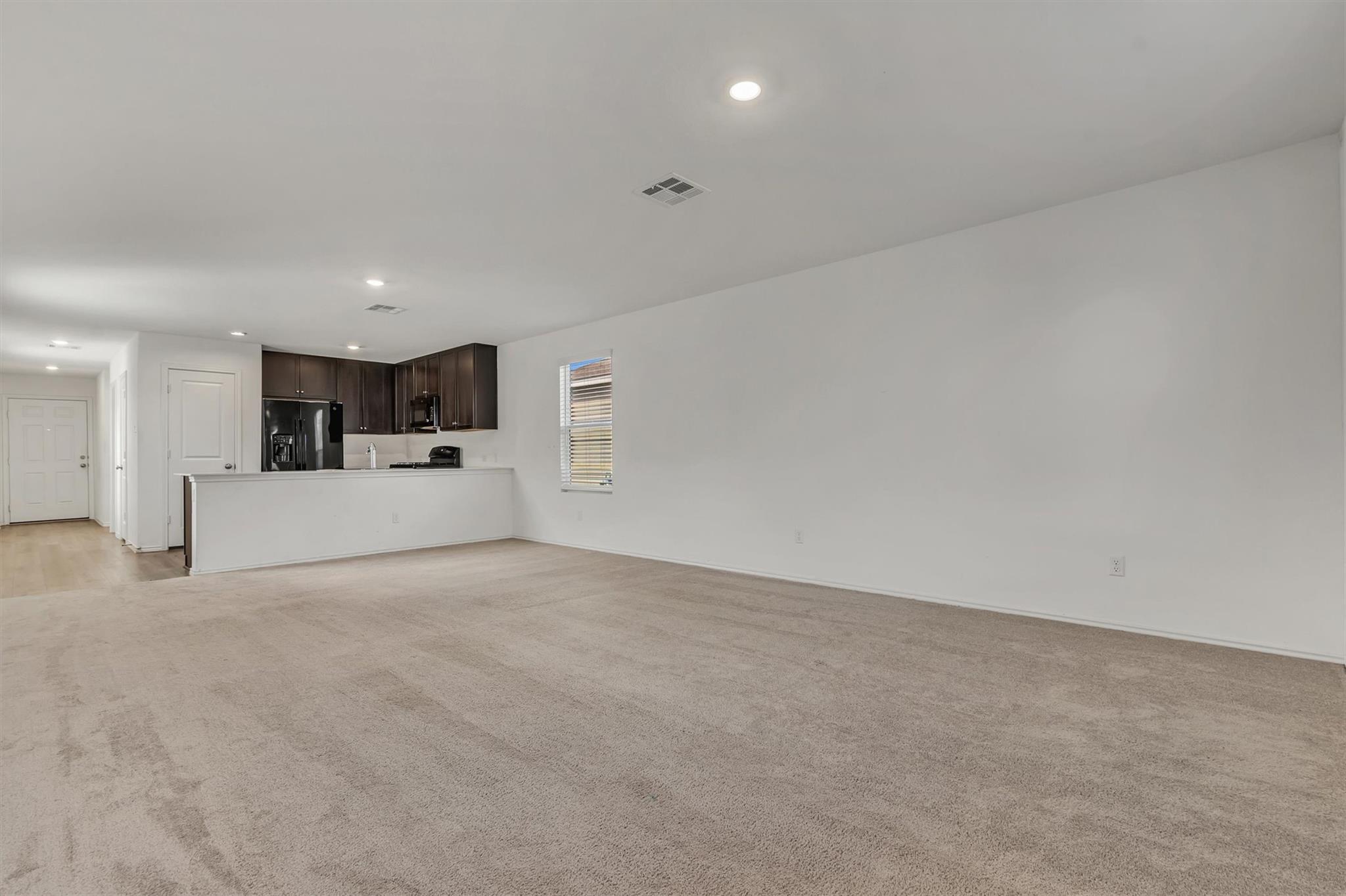 231  Gabbro Gdns, photo 11