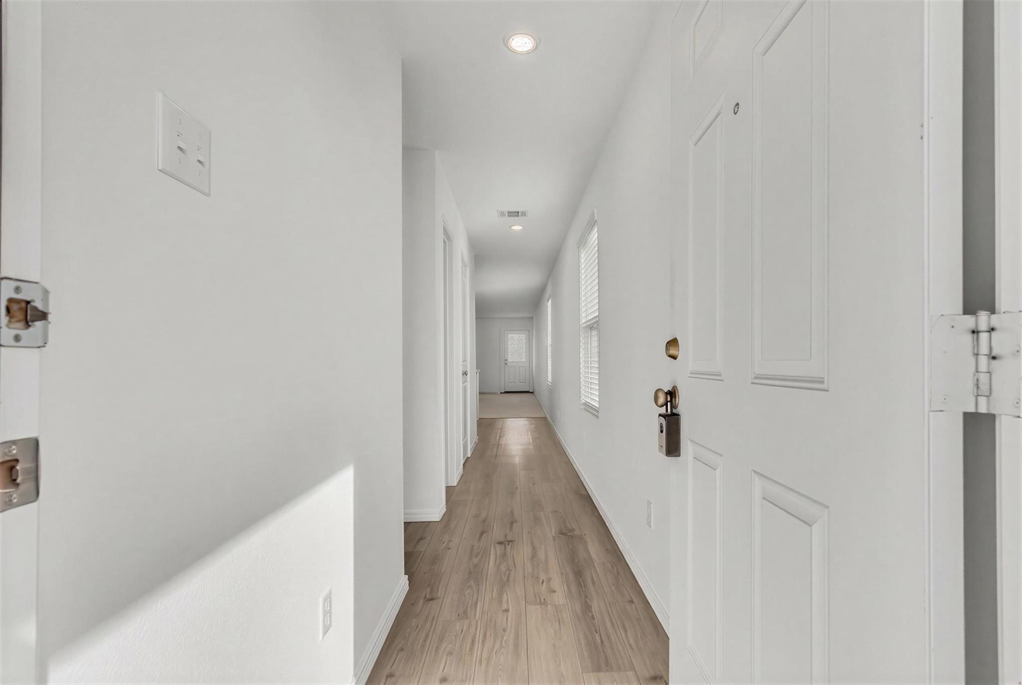 231  Gabbro Gdns, photo 5