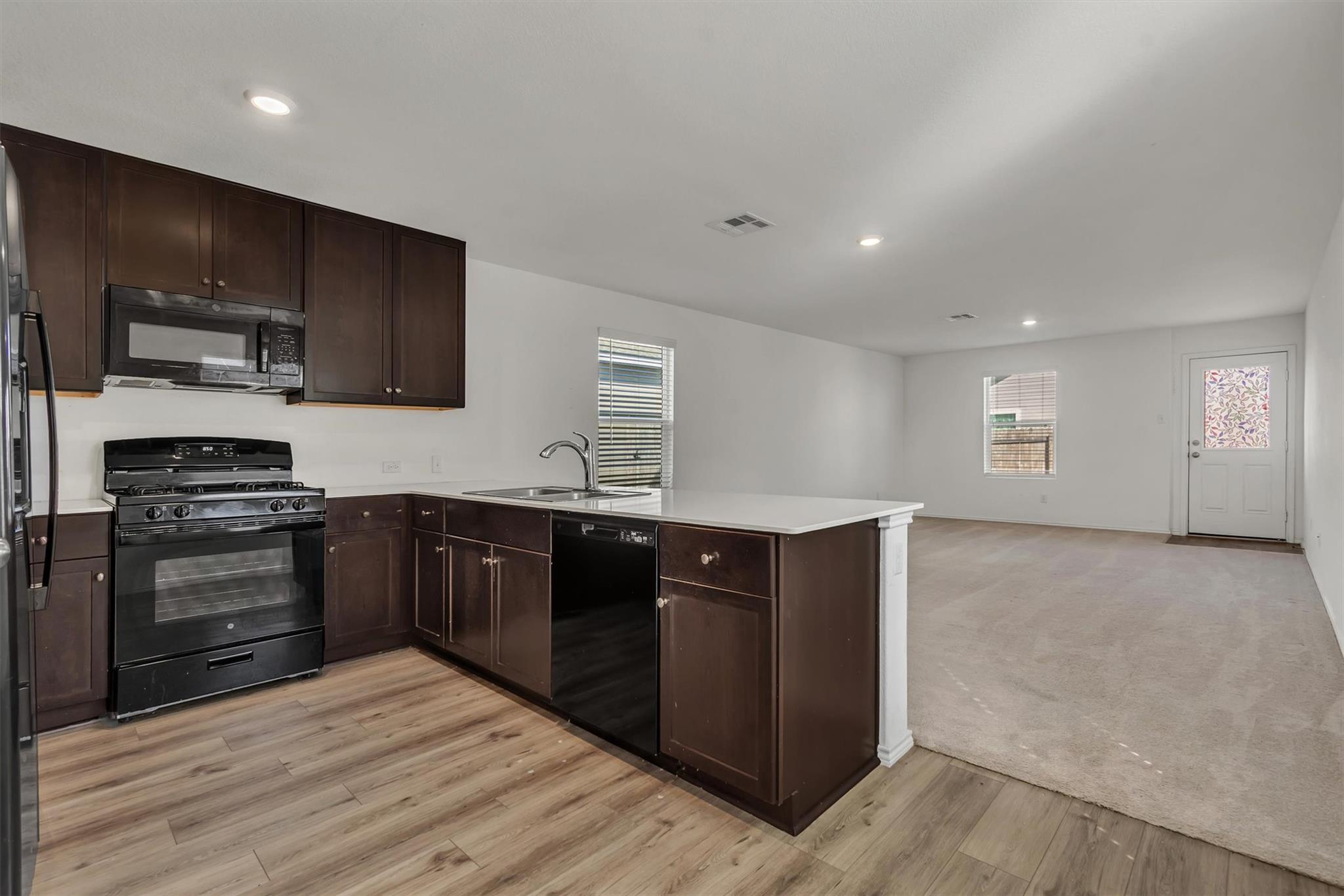 231  Gabbro Gdns, photo 7