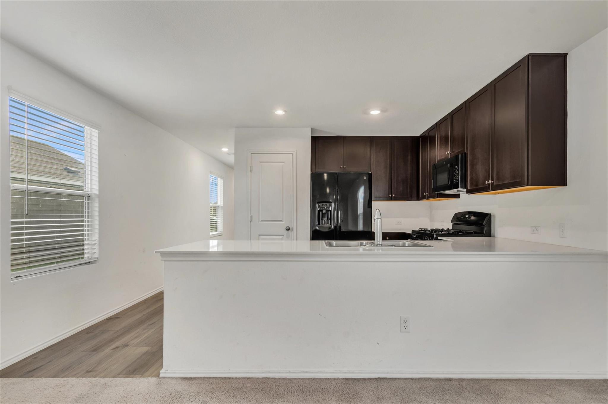 231  Gabbro Gdns, photo 10