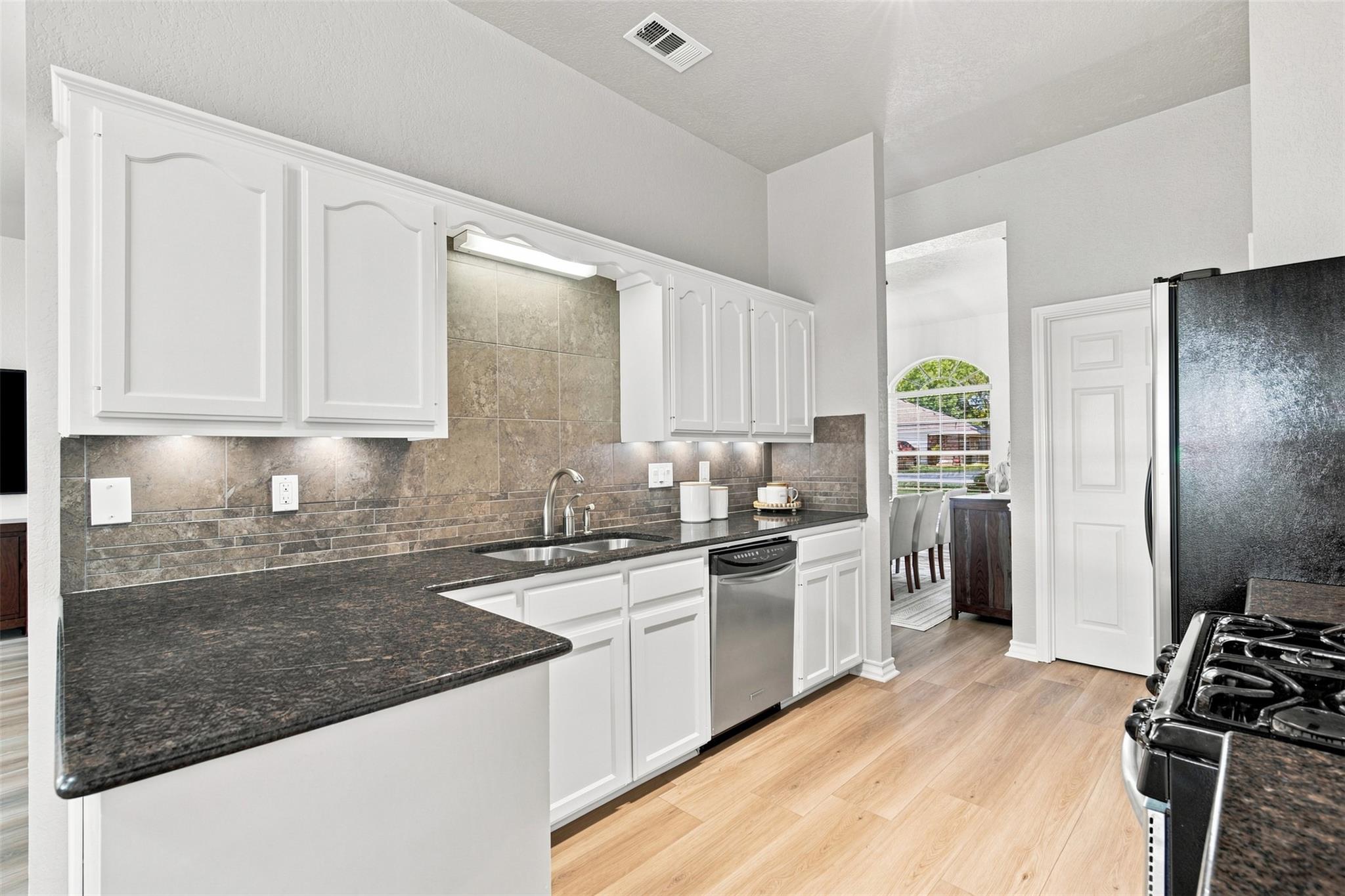 1010  Rocky Creek Dr, photo 12