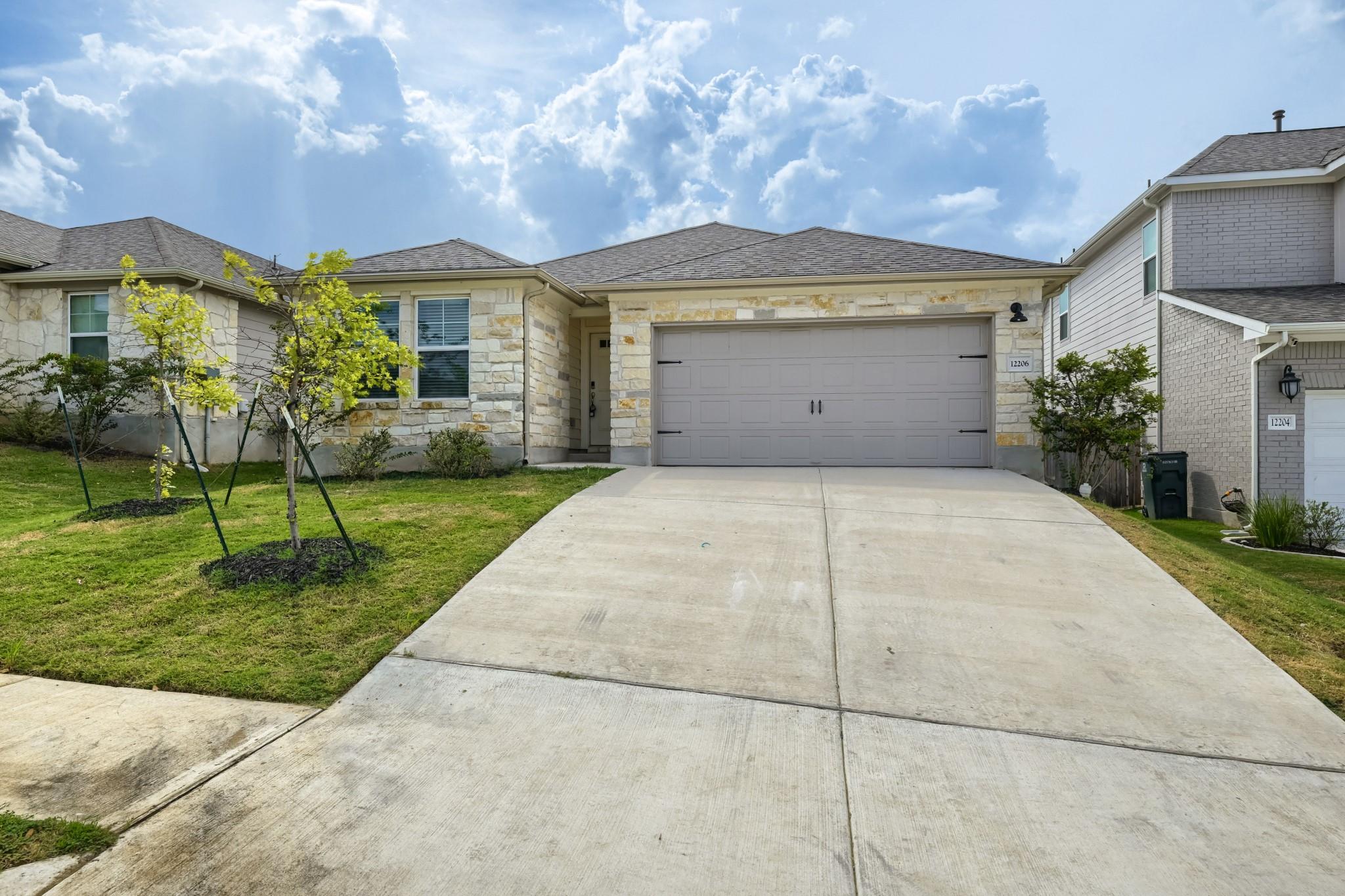 12206  Purple Prairie Ln, photo 2