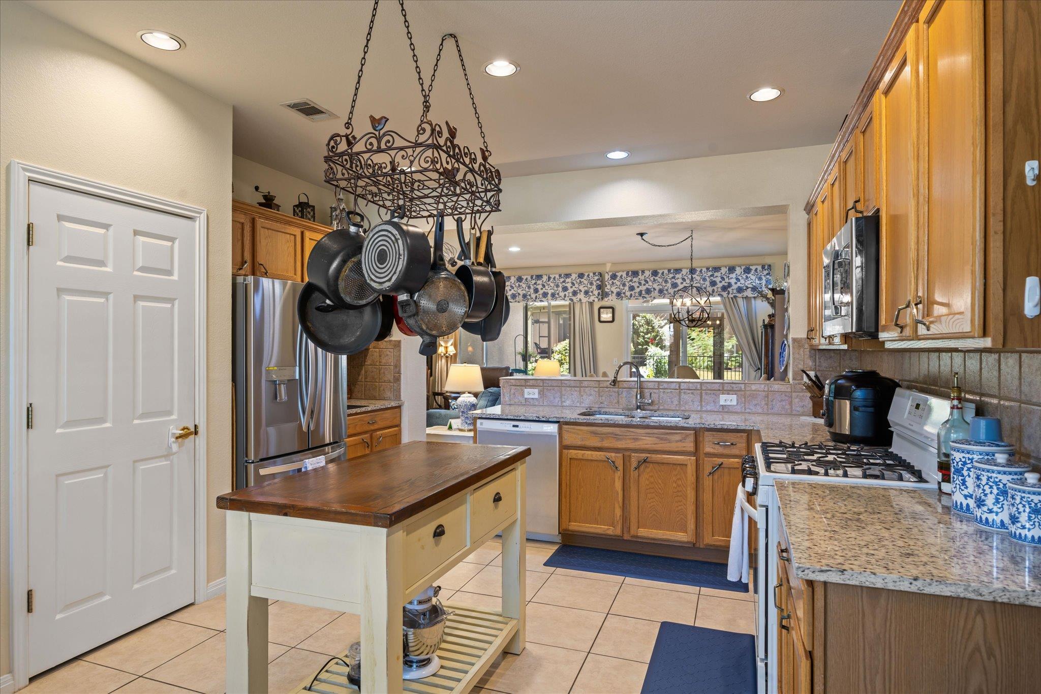 120  Nolan Dr, photo 10