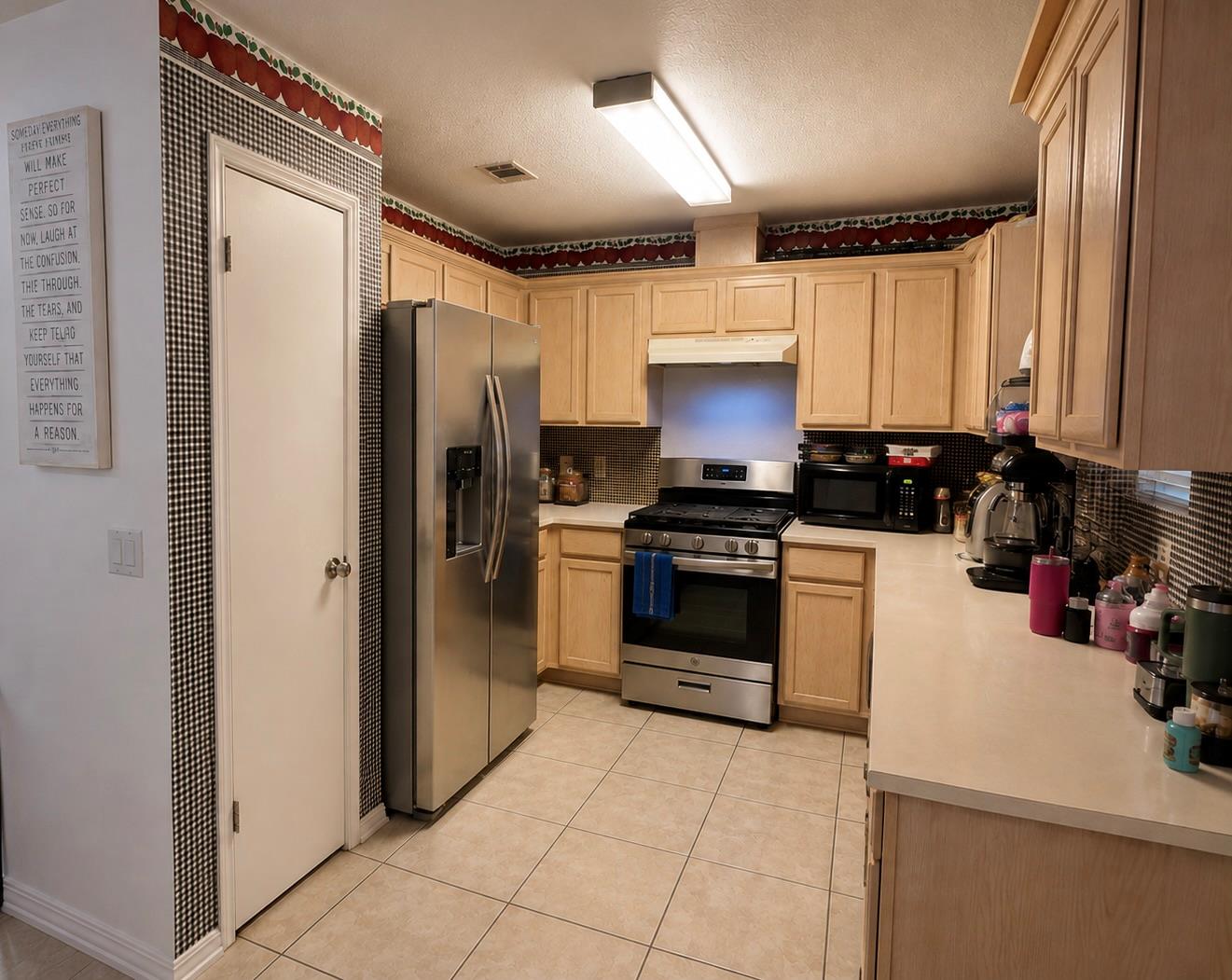 120  Evergreen Cir, photo 2