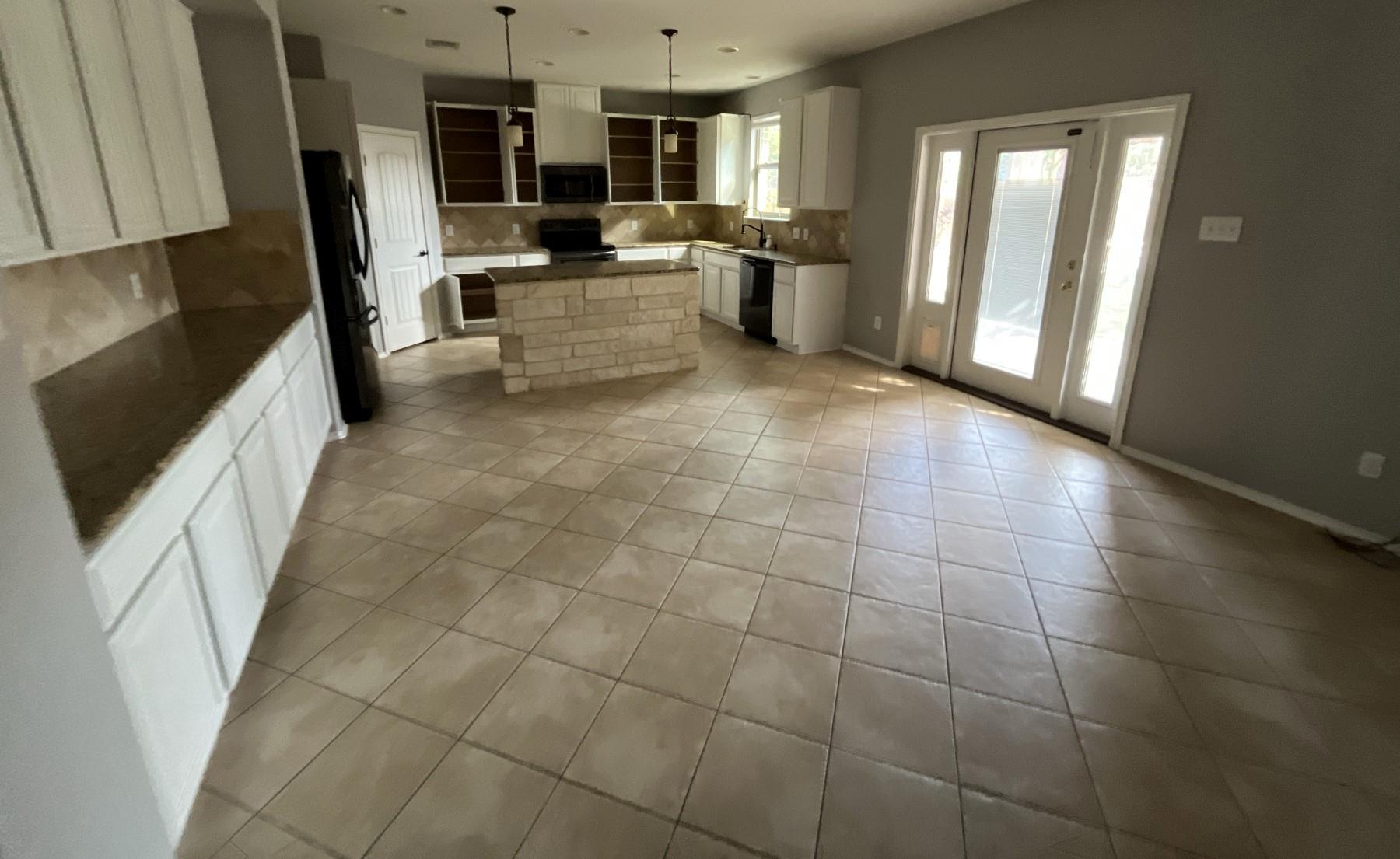 913  Water Hyacinth Loop, photo 3