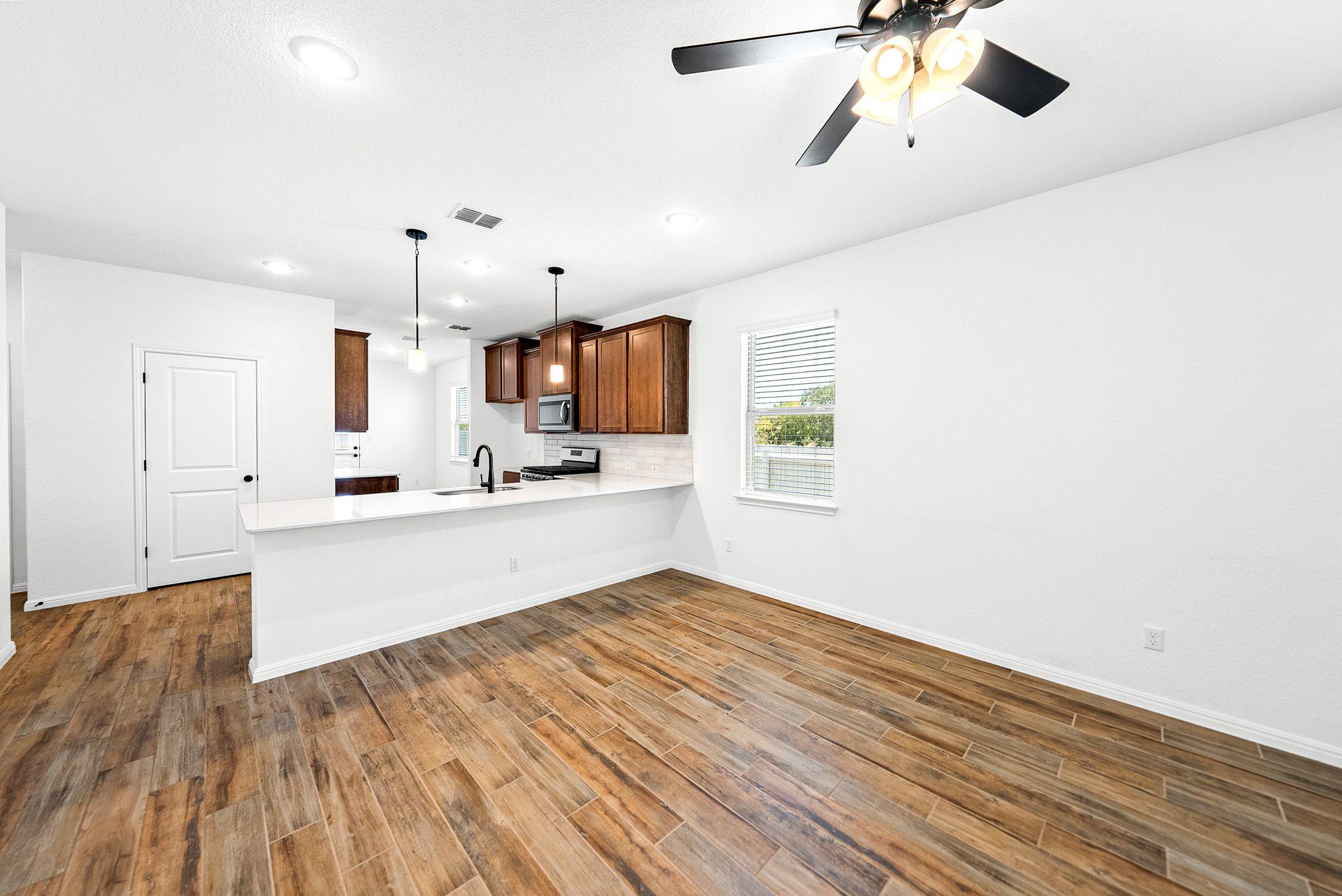 279  Rieber Rd, photo 9