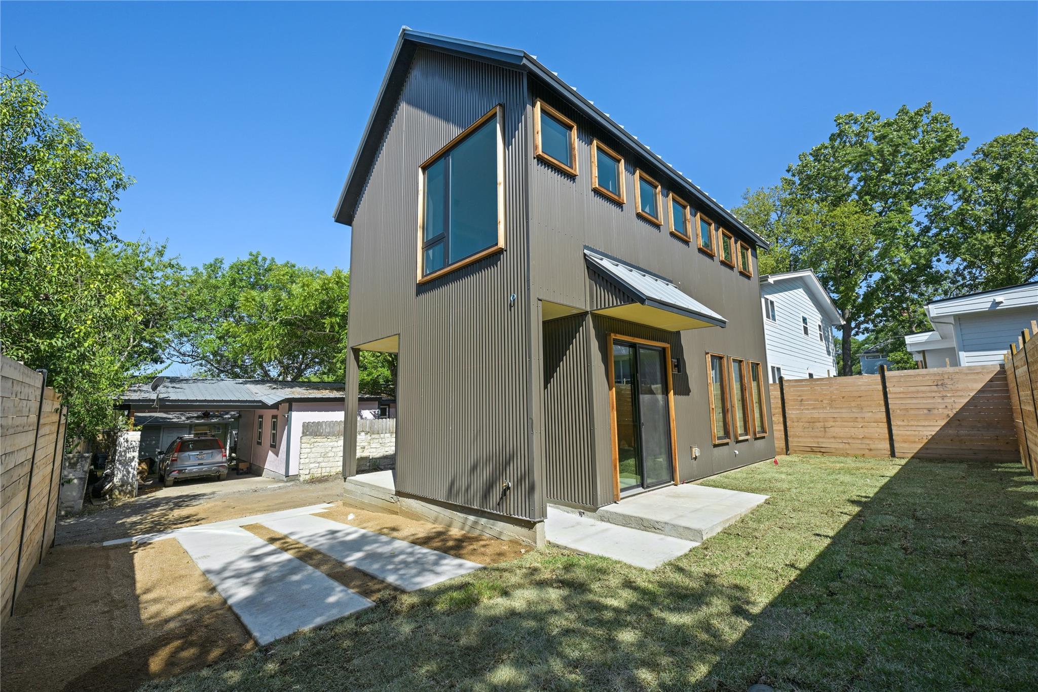 1606  Cedar Ave  #B, photo 2